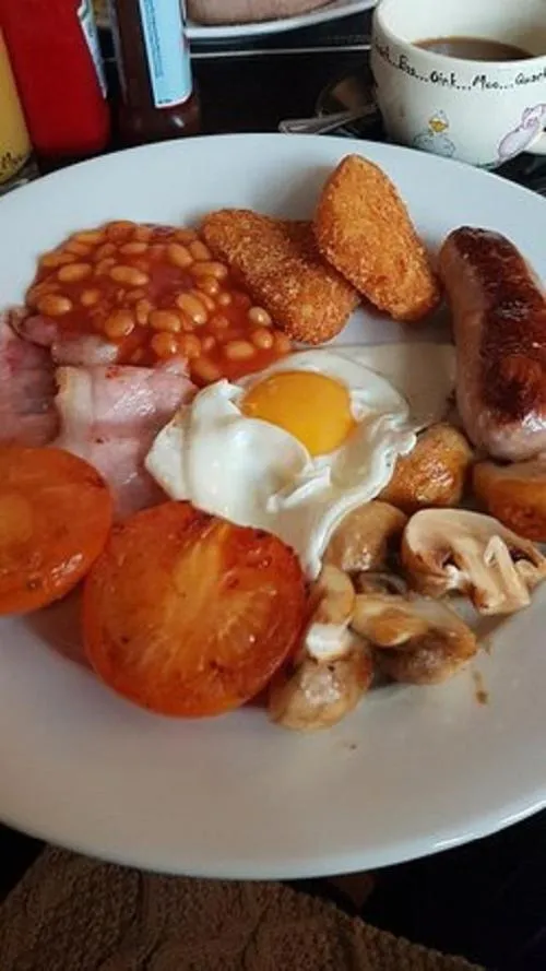 Breakfast in The Rose and Crown