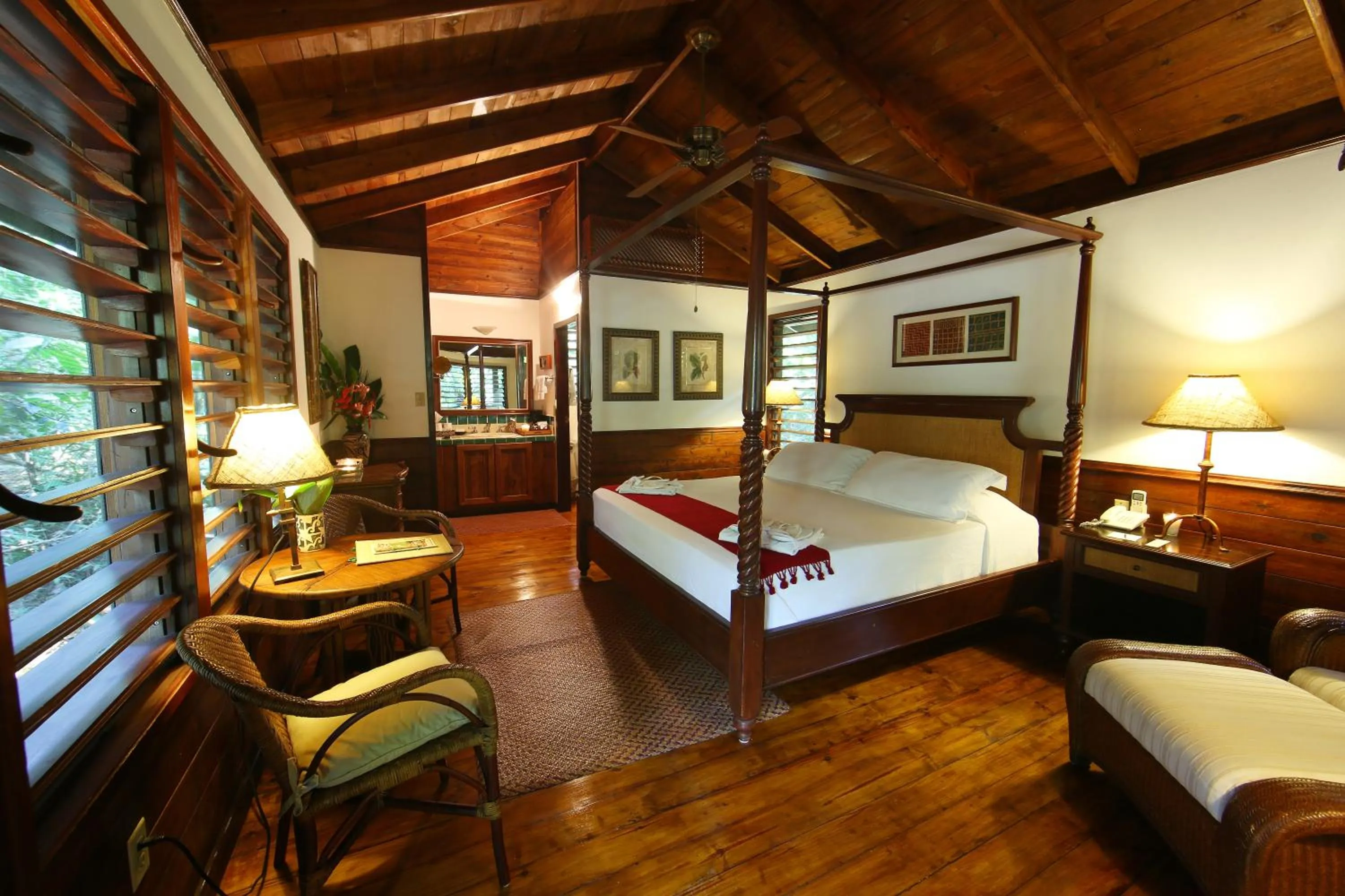 Photo of the whole room, Bed in The Lodge at Pico Bonito