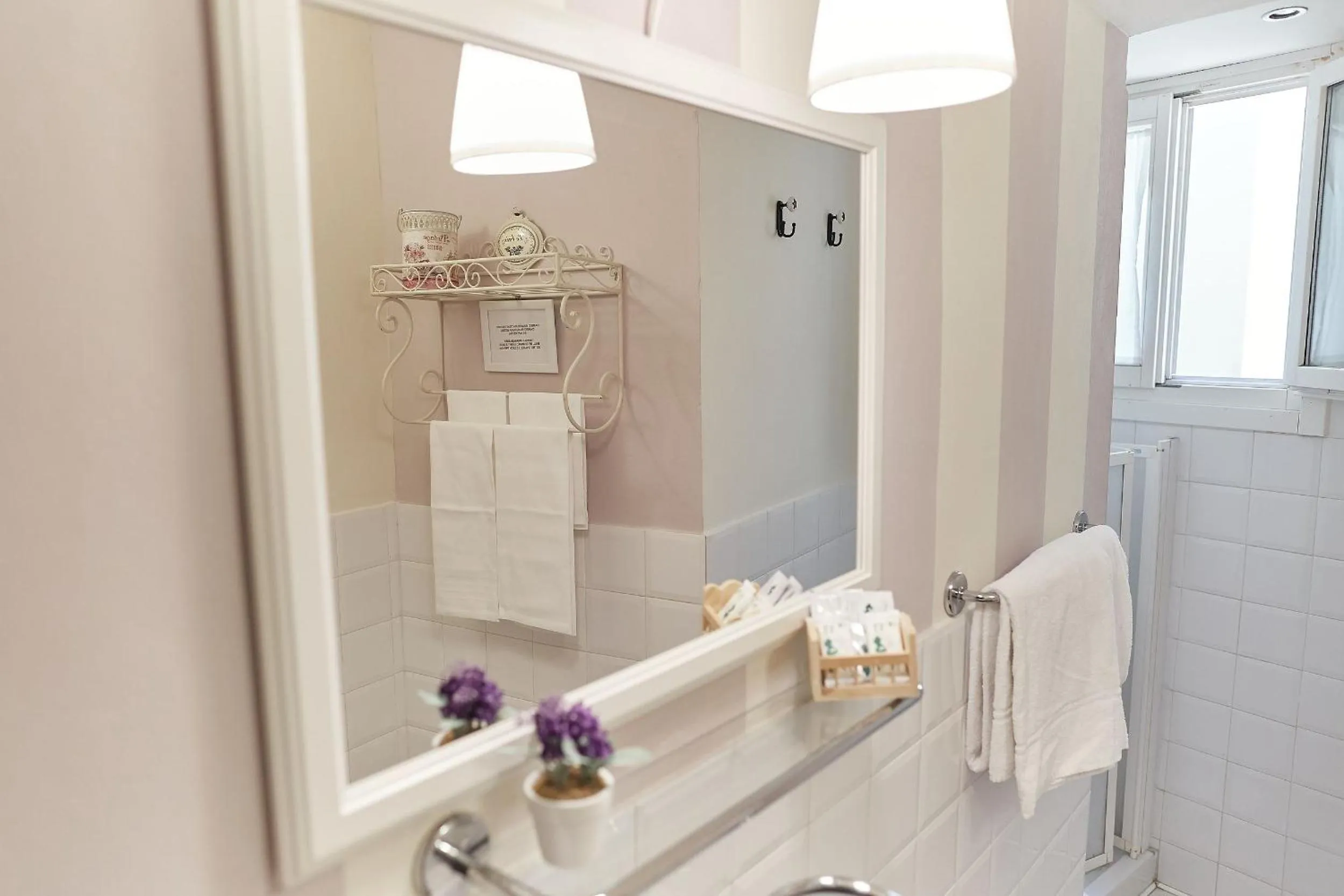 Shower in B&B Di Piazza Del Duomo