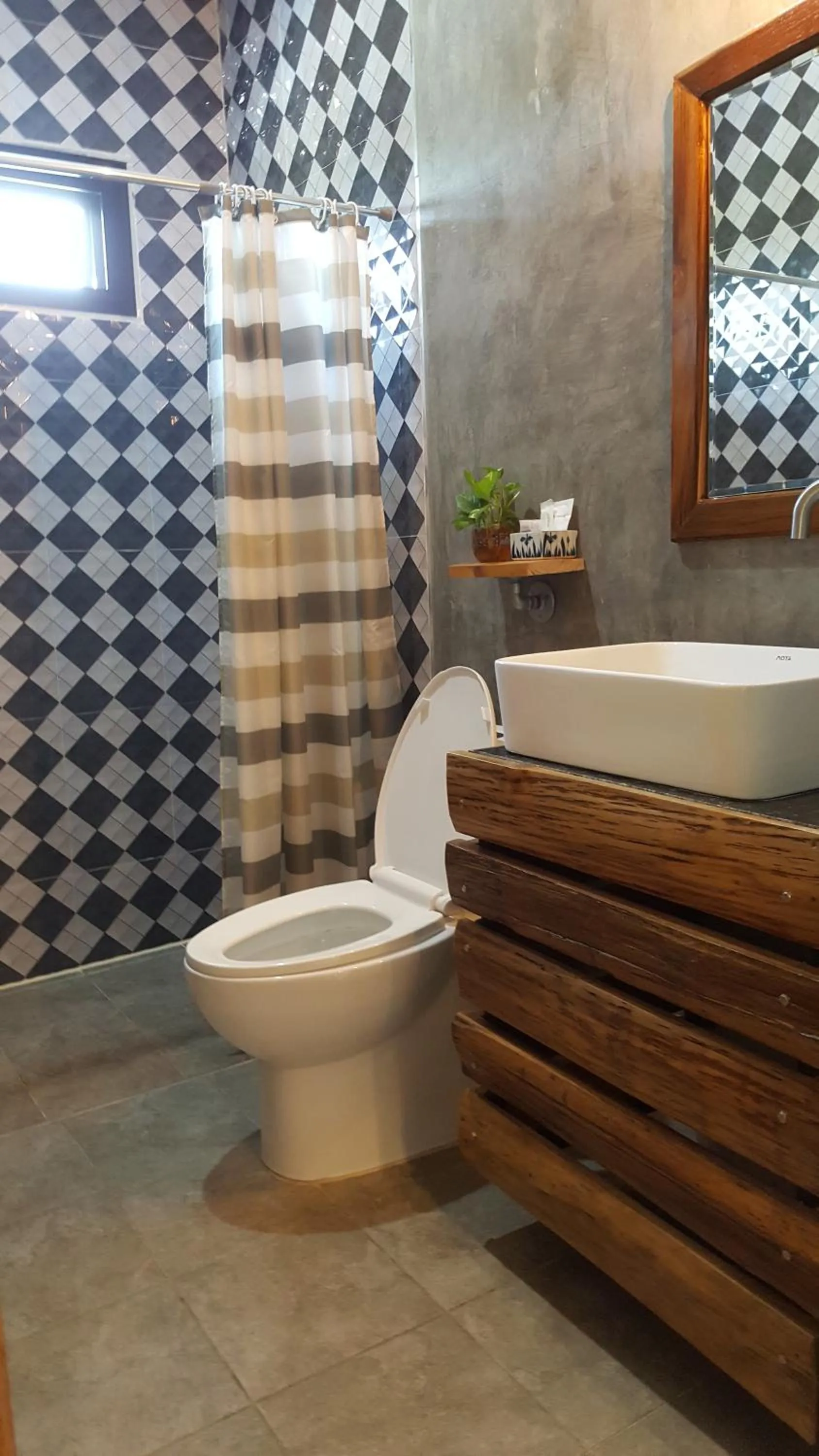 Baan Canalee (บ้านคานาลี)