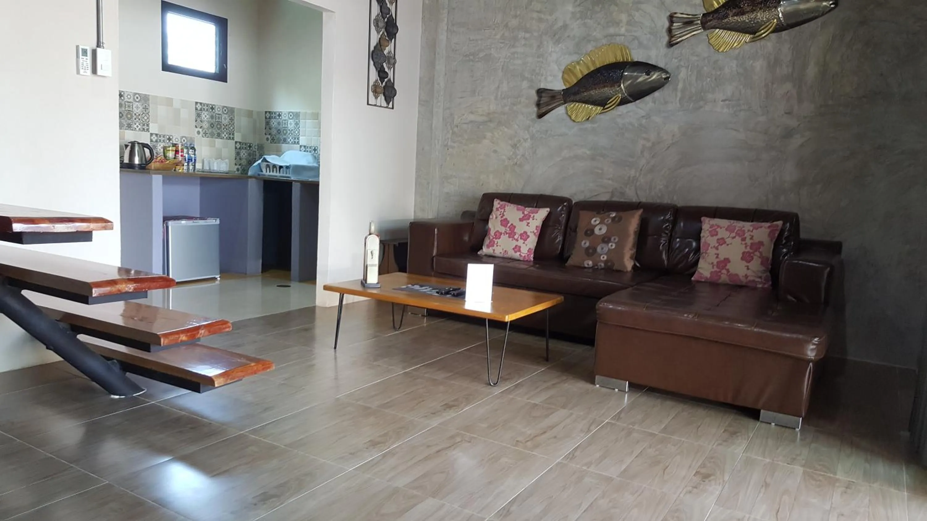 Baan Canalee (บ้านคานาลี)