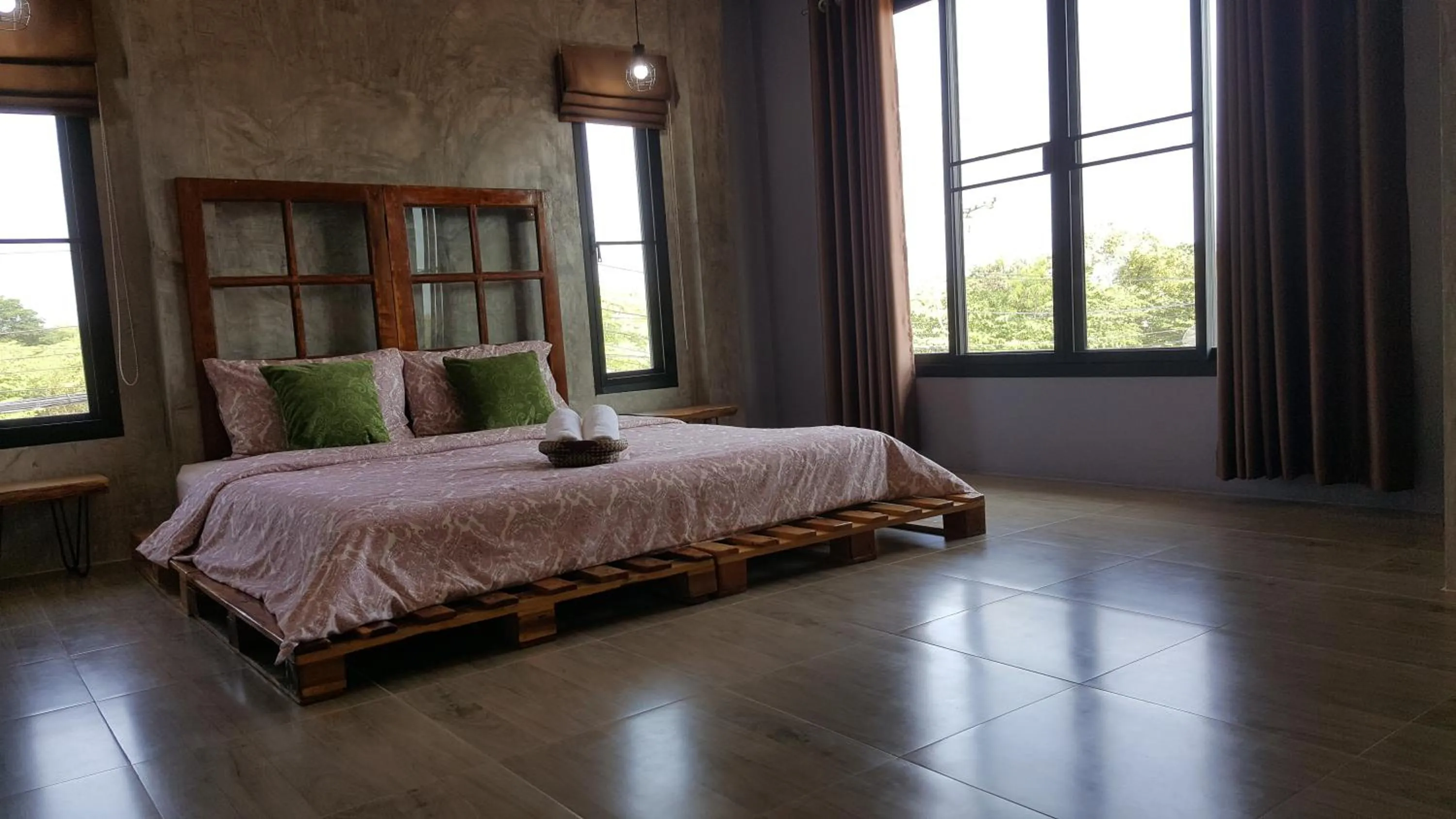 Bed in Baan Canalee (บ้านคานาลี)
