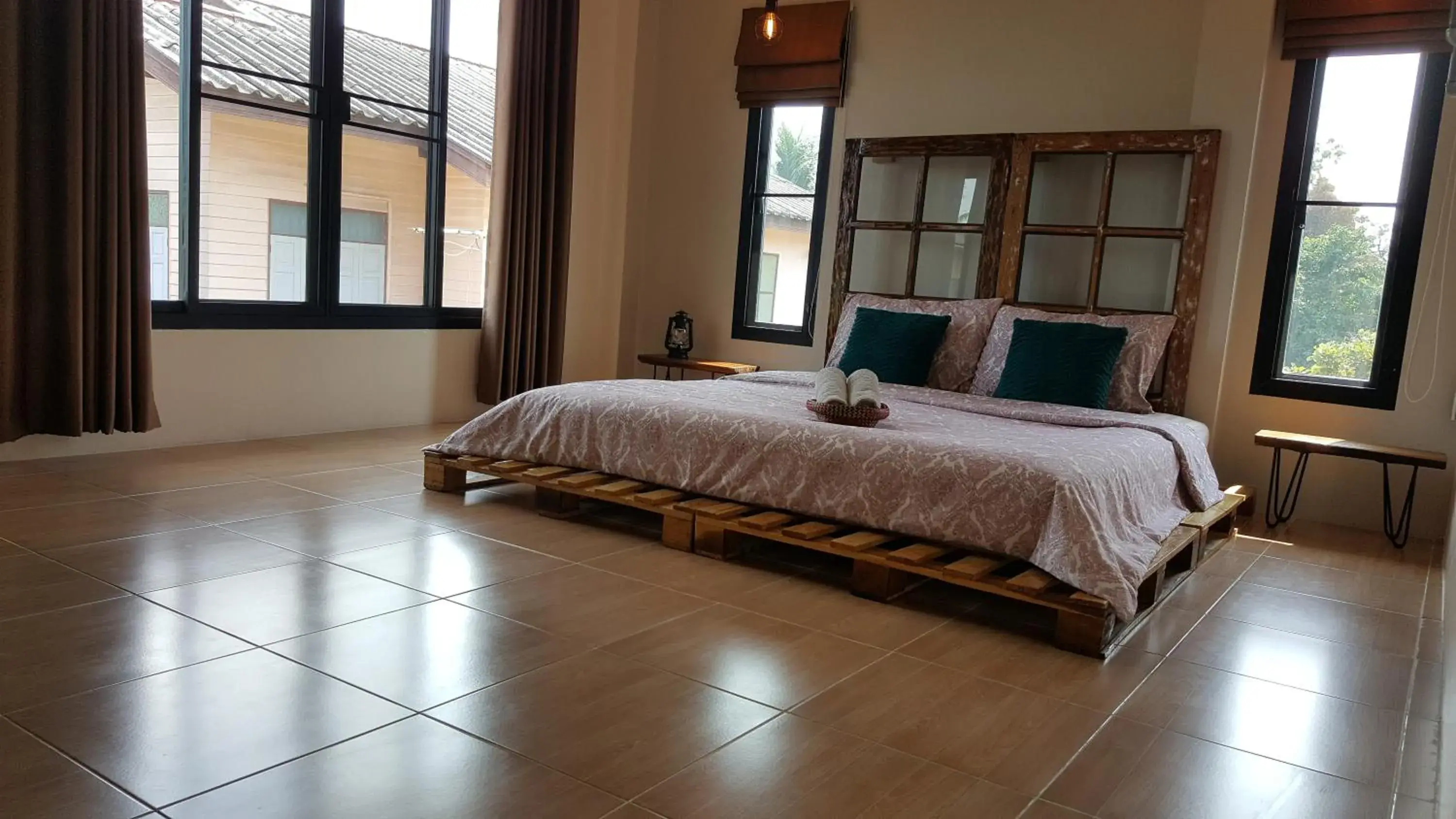 Two-Bedroom House in Baan Canalee (บ้านคานาลี) Two-Bedroom House in Baan Canalee (บ้านคานาลี)