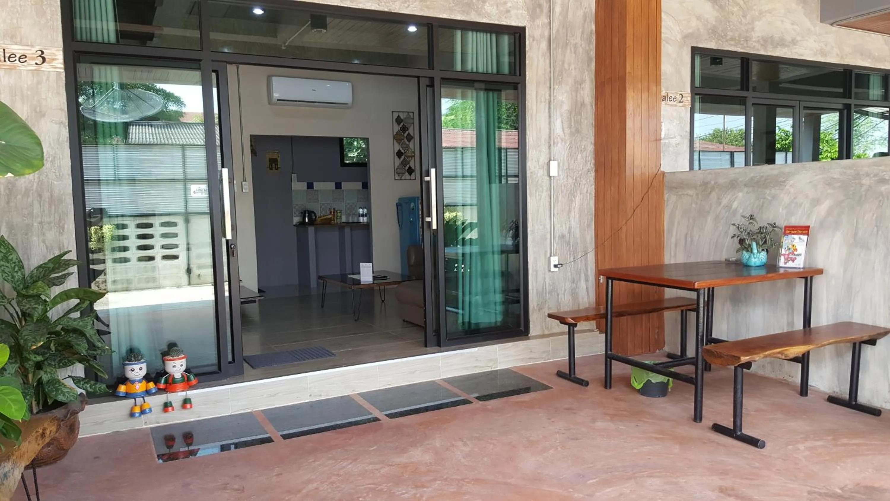 Baan Canalee (บ้านคานาลี)