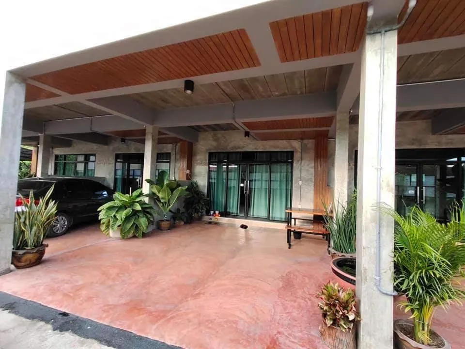 Baan Canalee (บ้านคานาลี)