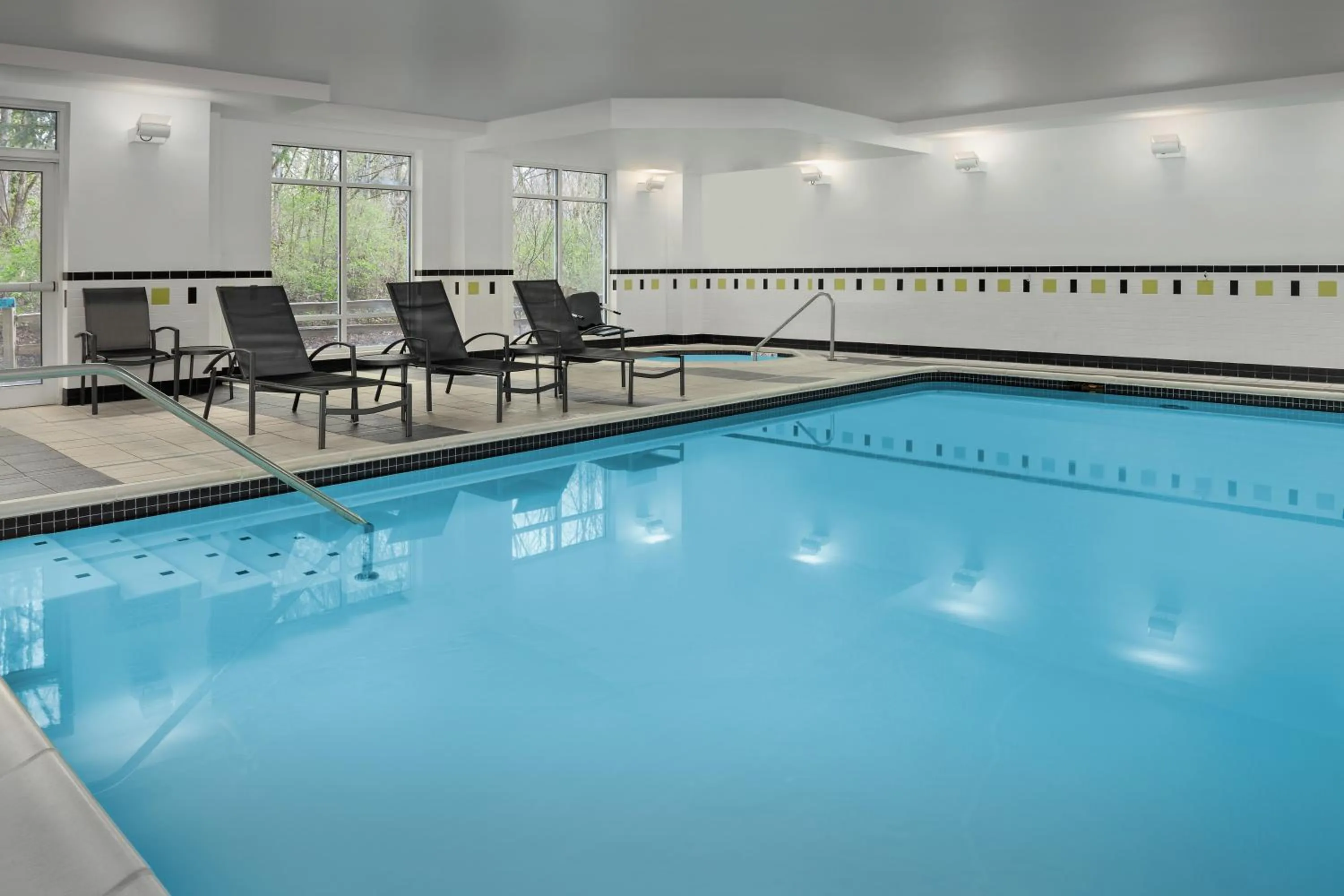 Swimming pool in Fairfield by Marriott Tacoma Puyallup