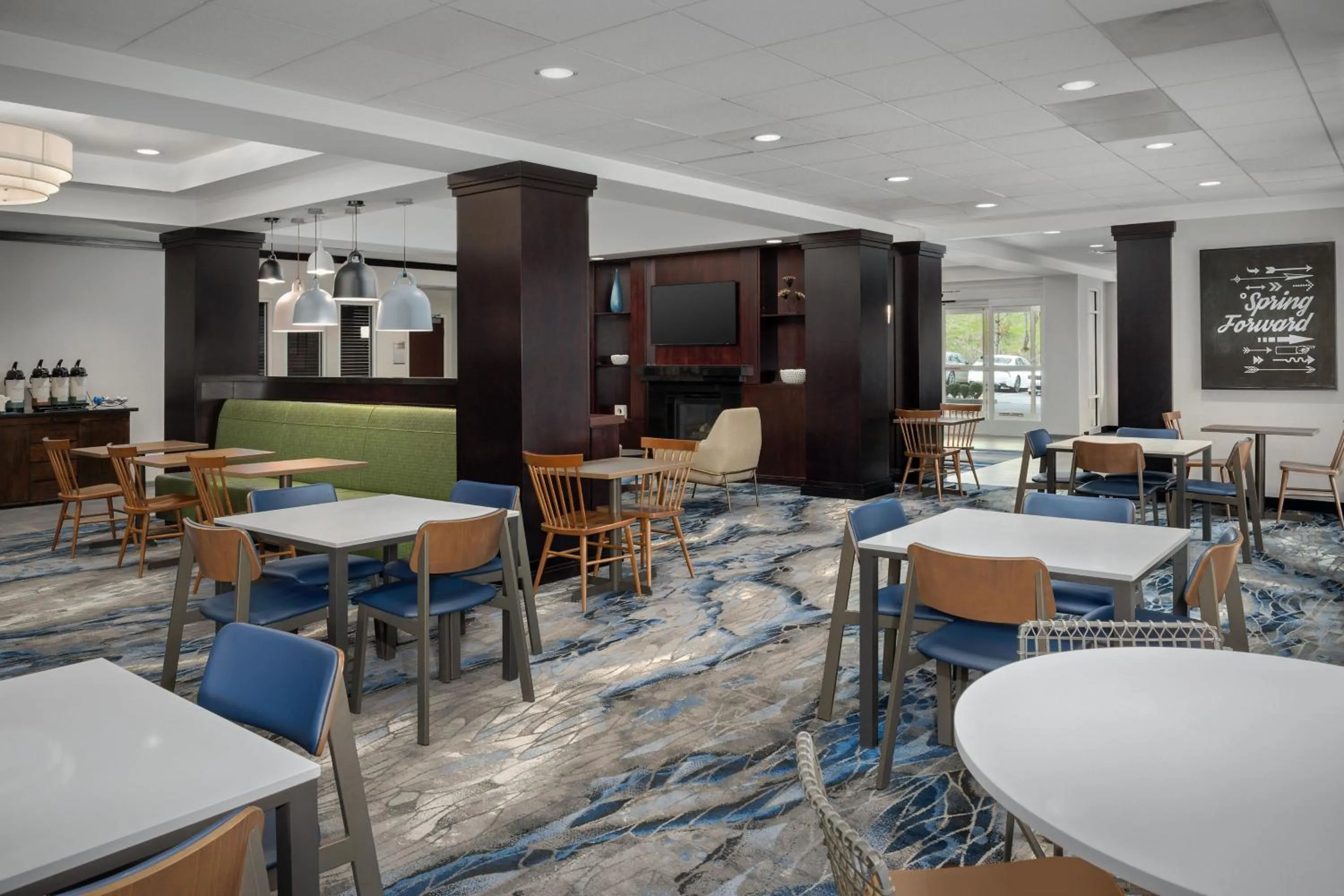 Lobby or reception in Fairfield by Marriott Tacoma Puyallup