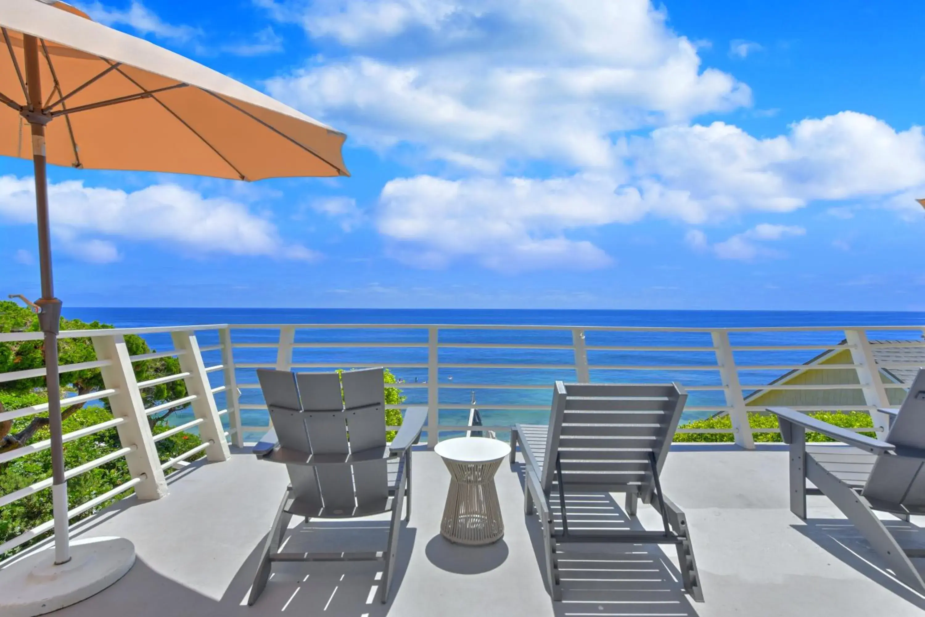 Premium King Ocean Front Balcony in Laguna Surf Lodge by SCP Hotels Premium King Ocean Front Balcony in Laguna Surf Lodge by SCP Hotels