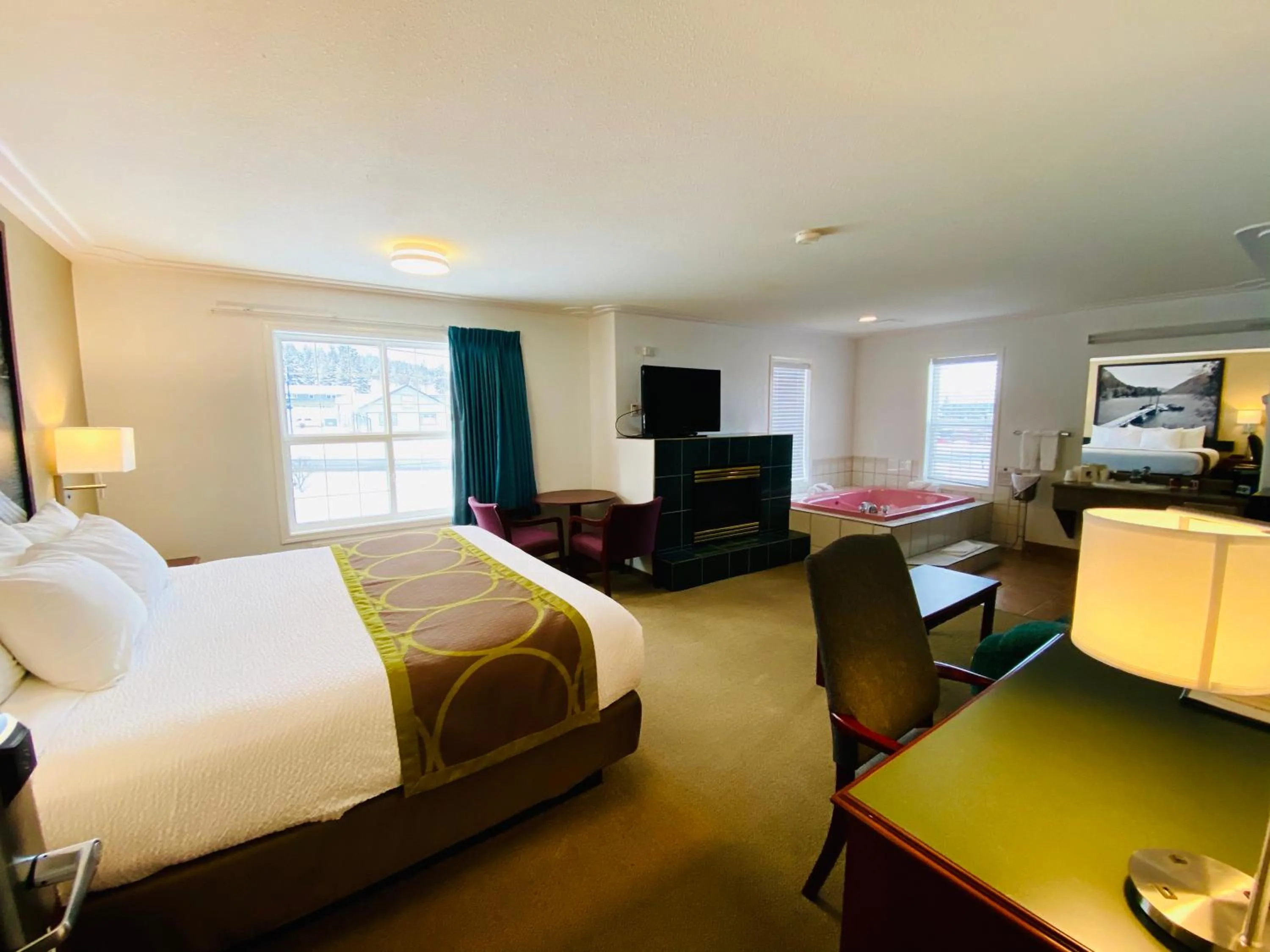 Bed in Super 8 by Wyndham 100 Mile House