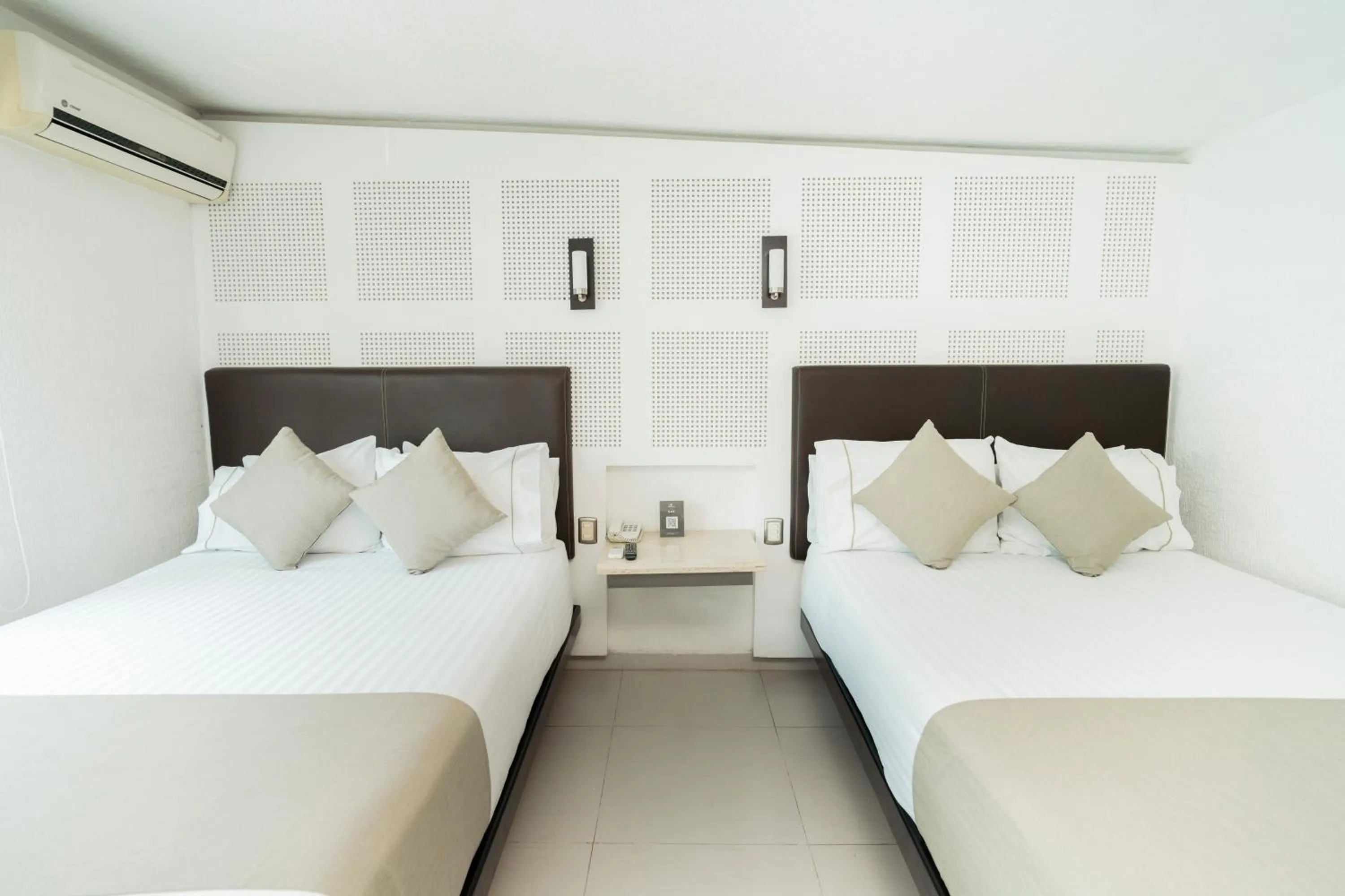 room service, Bed in Hotel Rio Tequisquiapan