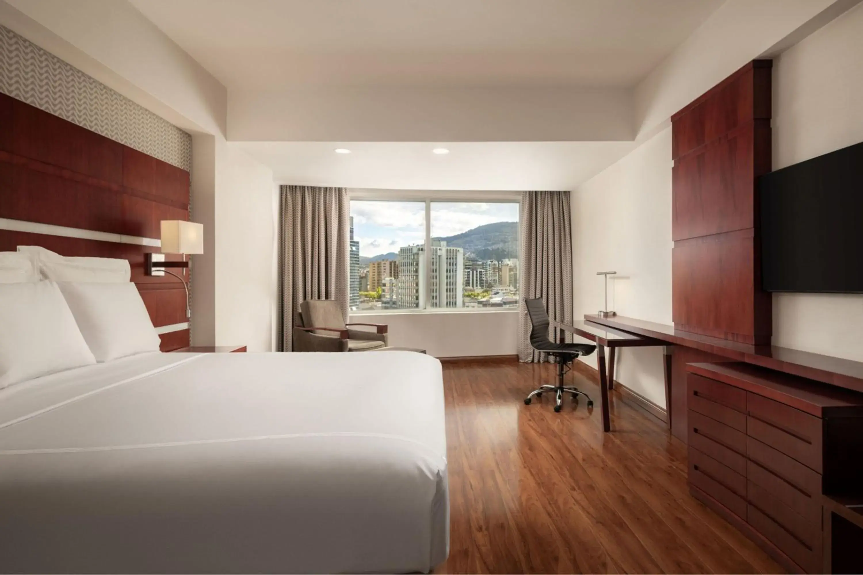 Executive, 1 King Bed, Guest room in JW Marriott Quito Executive, 1 King Bed, Guest room in JW Marriott Quito