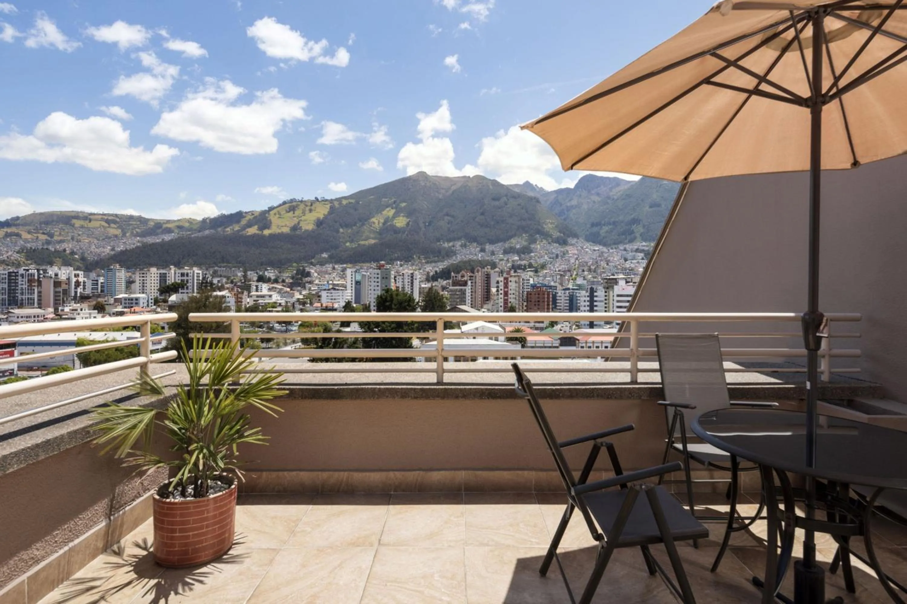 Photo of the whole room in JW Marriott Quito