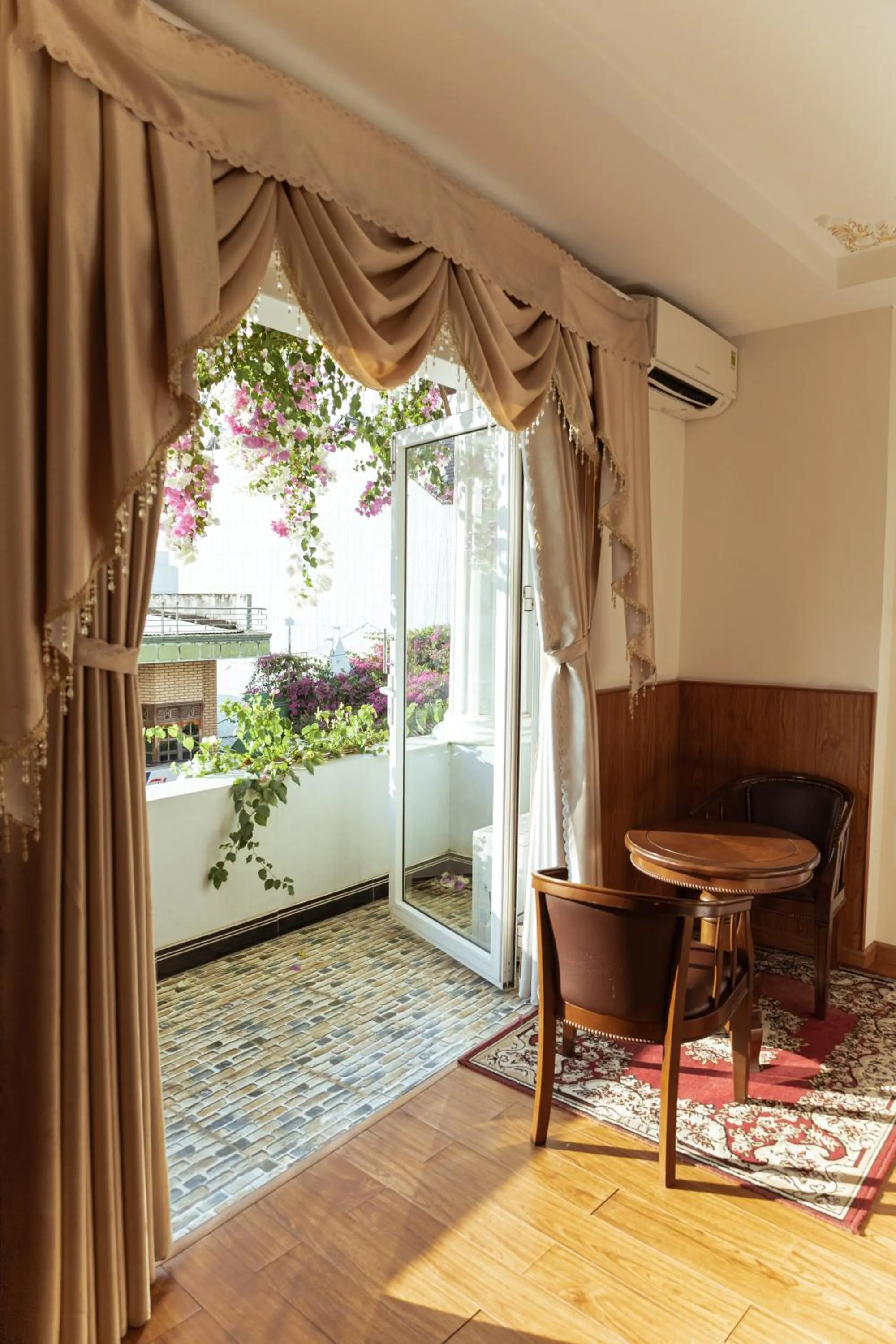 View (from property/room) in Window 1 Hotel