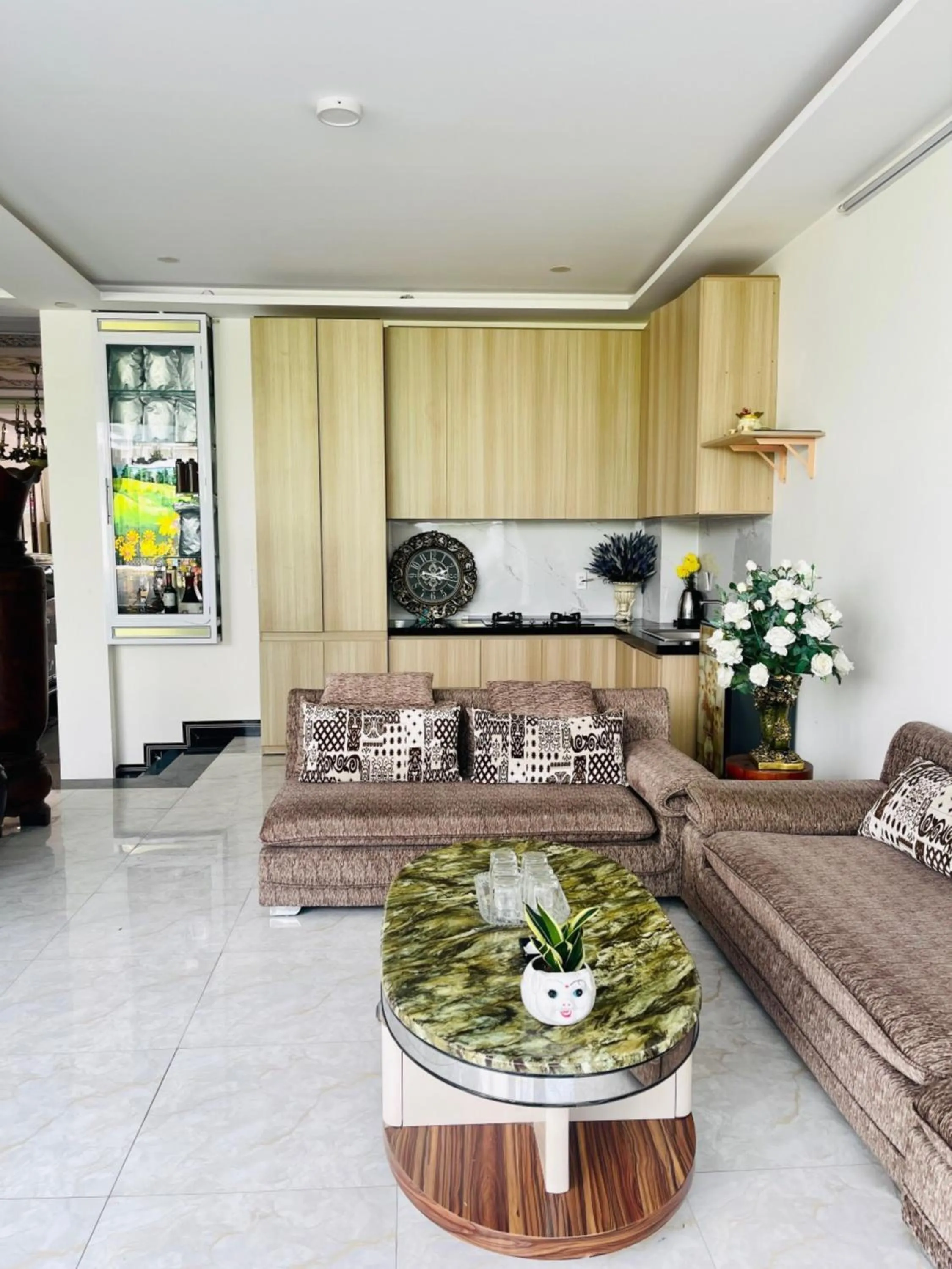 kitchen in Window 1 Hotel