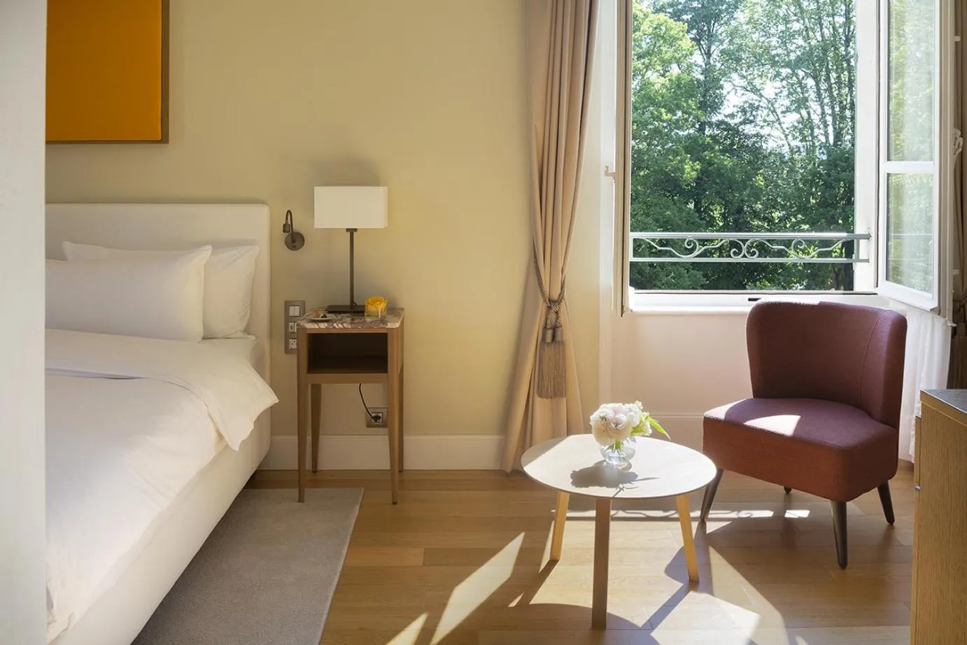 Photo of the whole room, Bed in Château de Montcaud