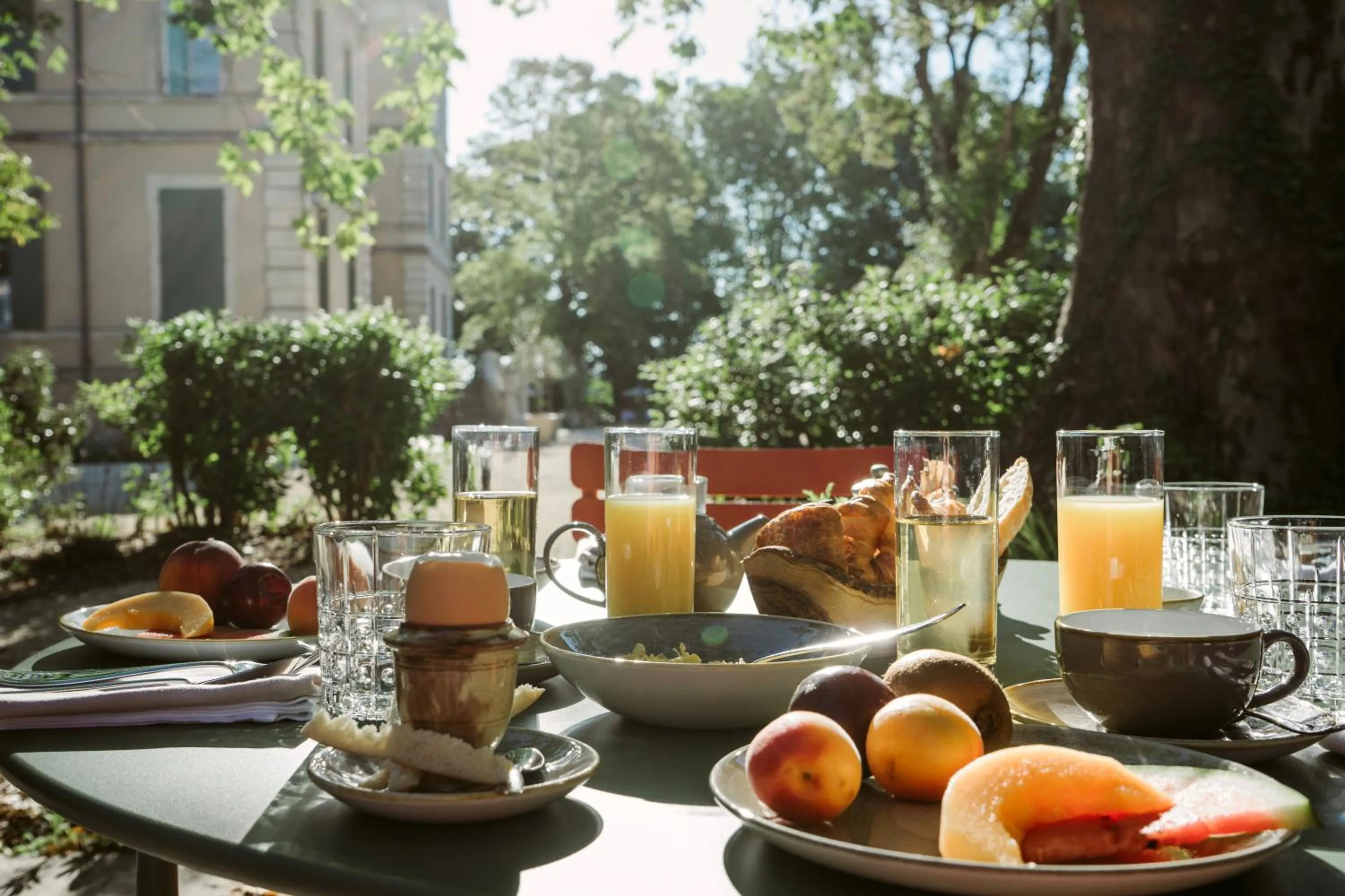 Restaurant/places to eat in Château de Montcaud