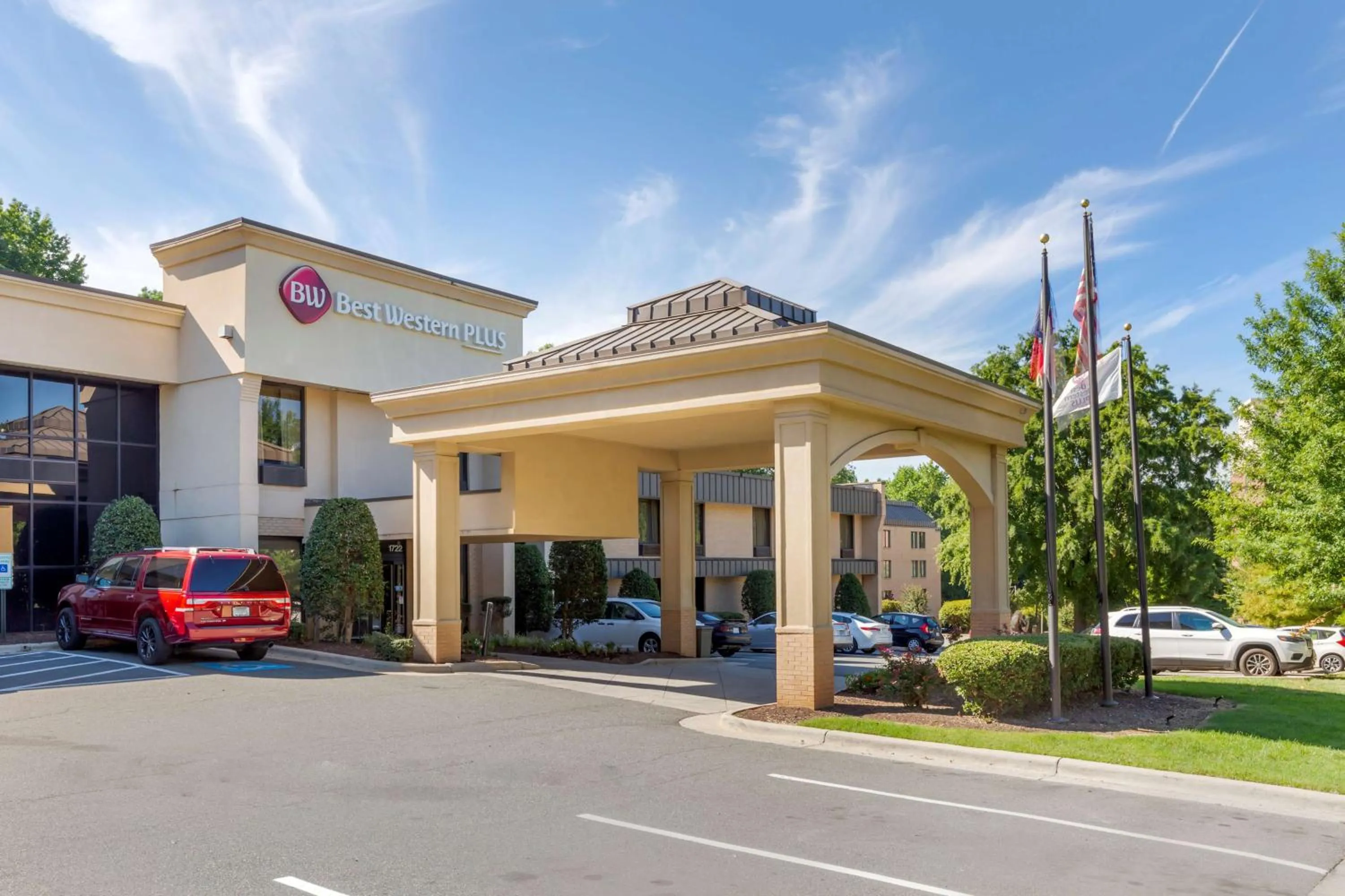 Property building in Best Western Plus Cary - NC State