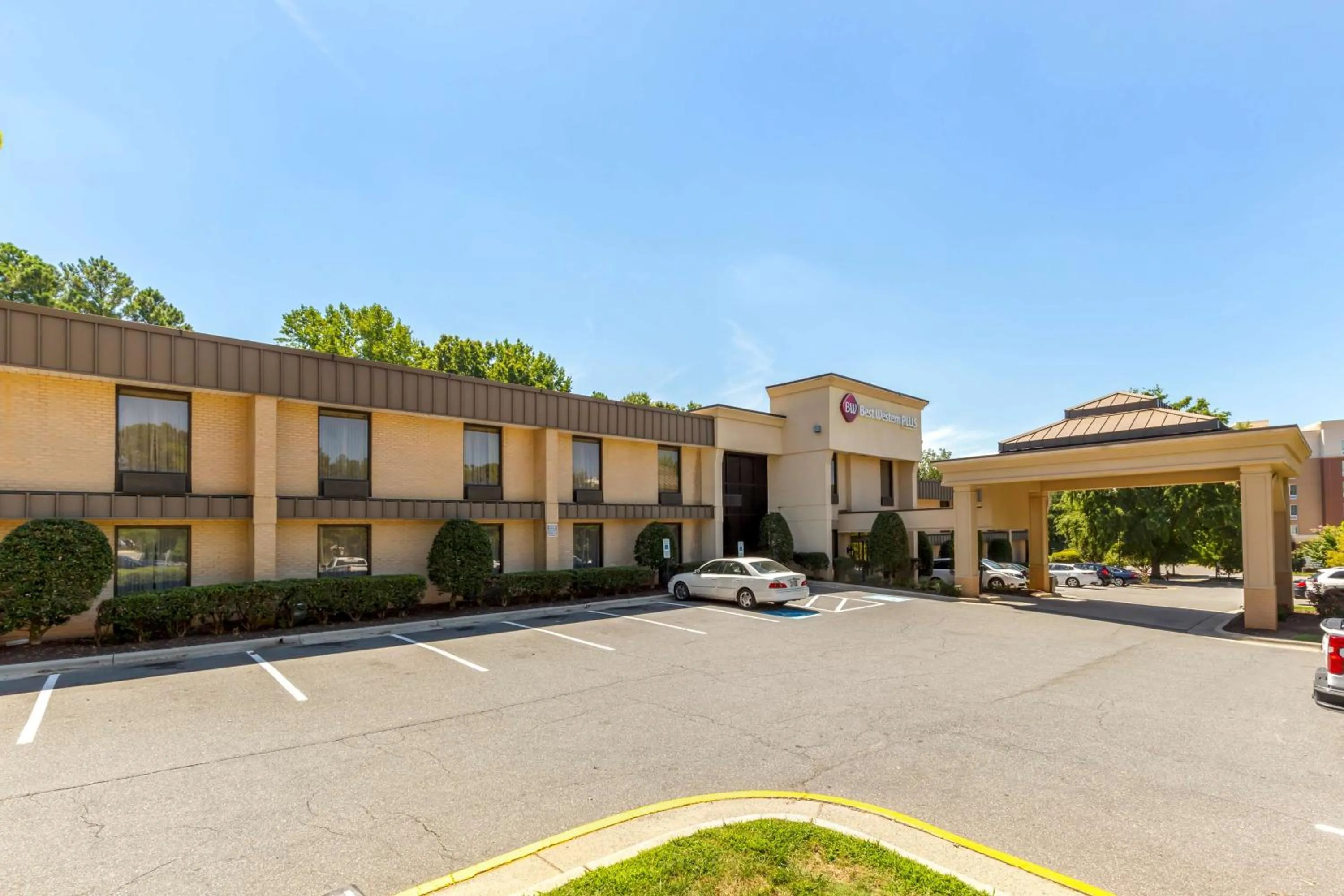 Property building in Best Western Plus Cary - NC State