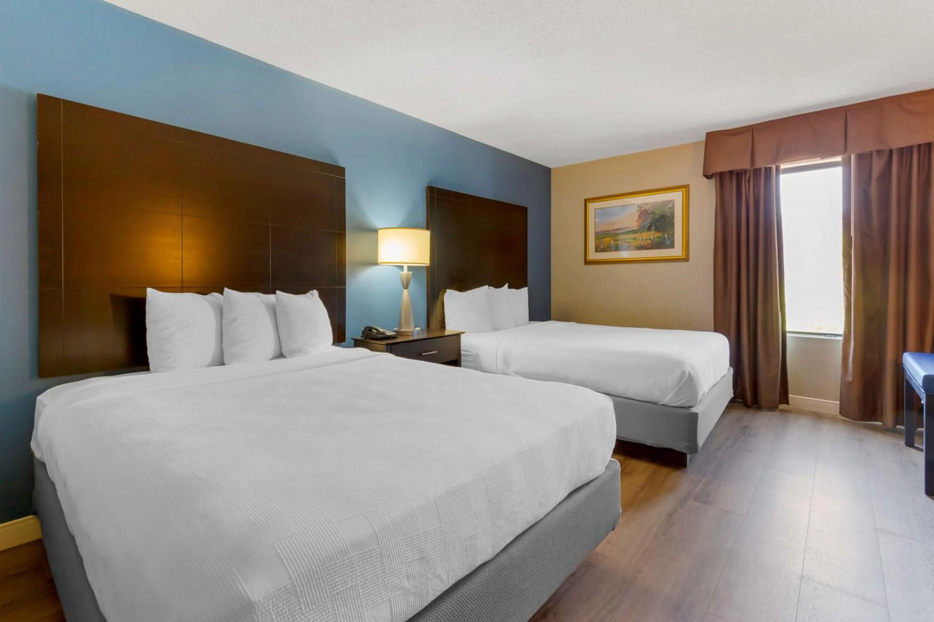 Bedroom in Best Western Plus Cary - NC State