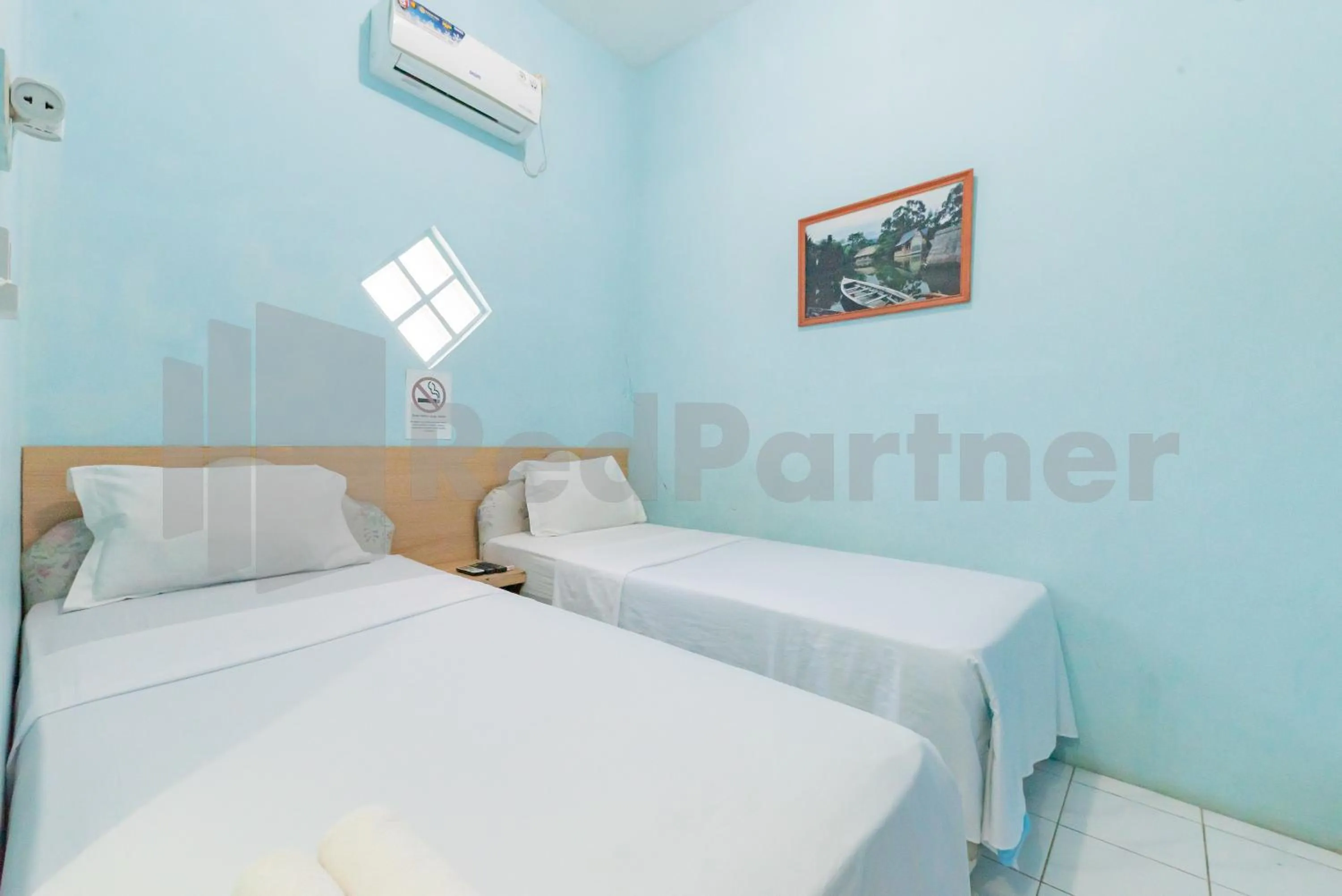 Bedroom, Bed in Grha Blue Sky Syariah RedPartner