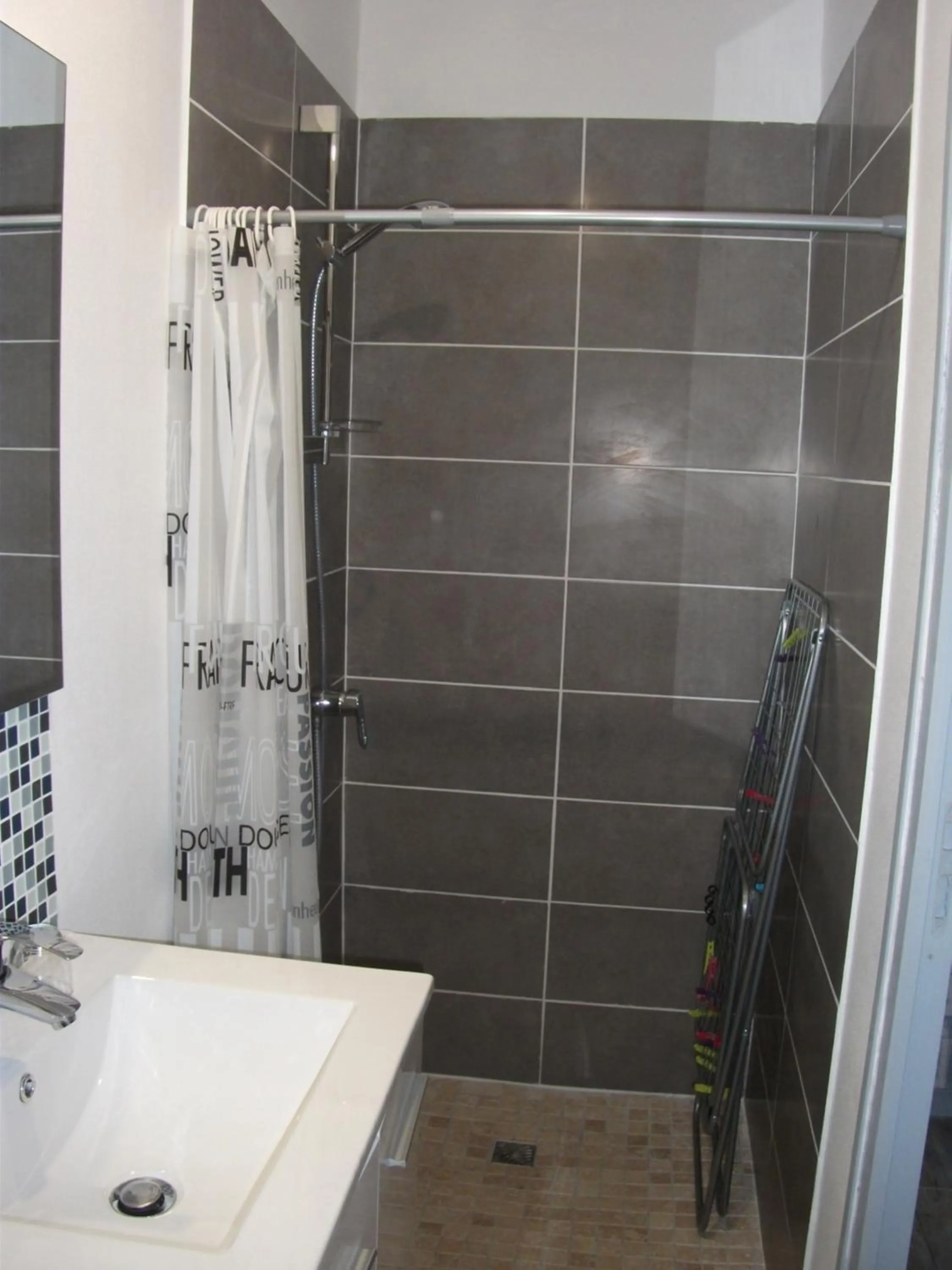 Bathroom in Les chambres du roc