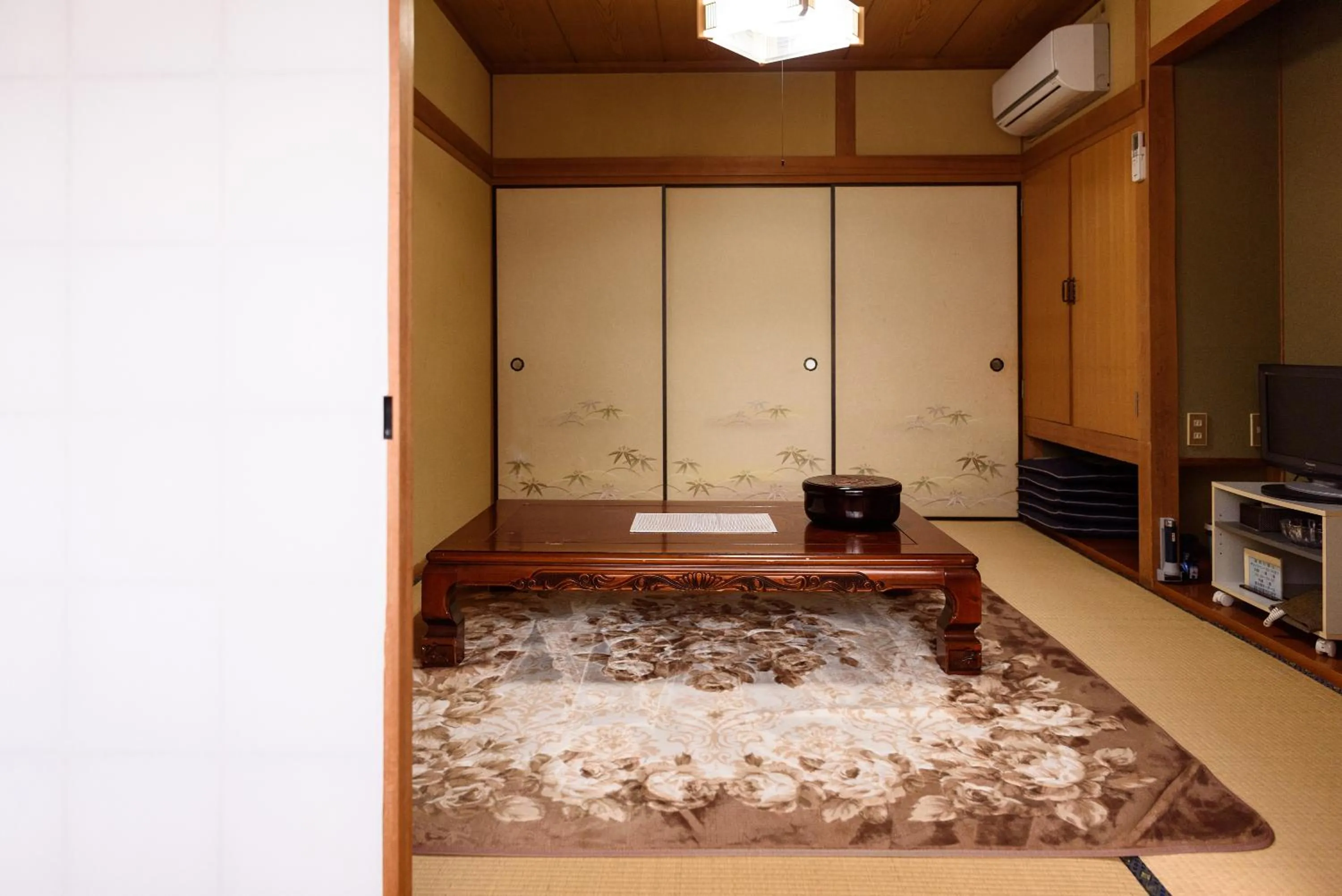 Photo of the whole room in Yufuin Onsen Oyado Jinnouchi