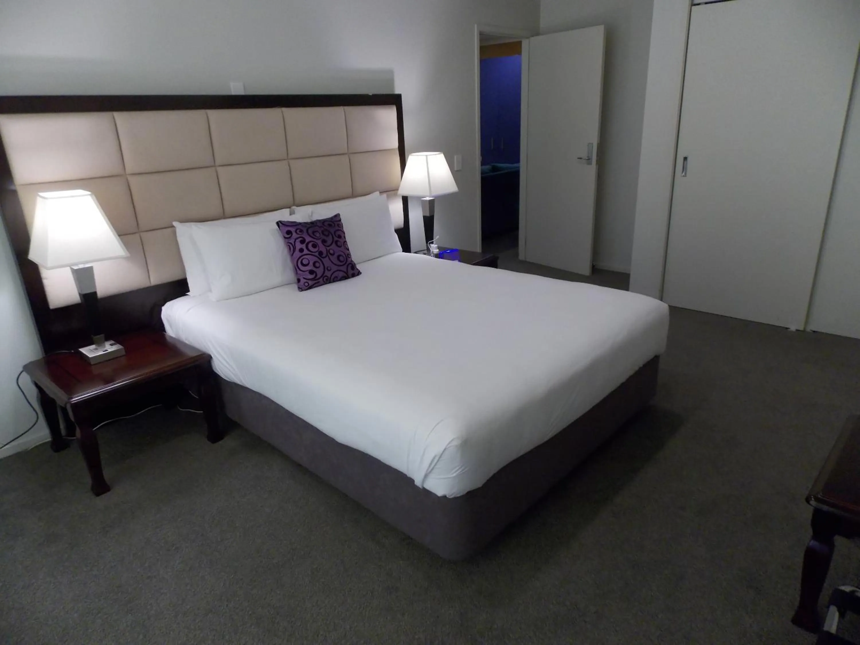 Bedroom, Bed in Silver Fern Lodge