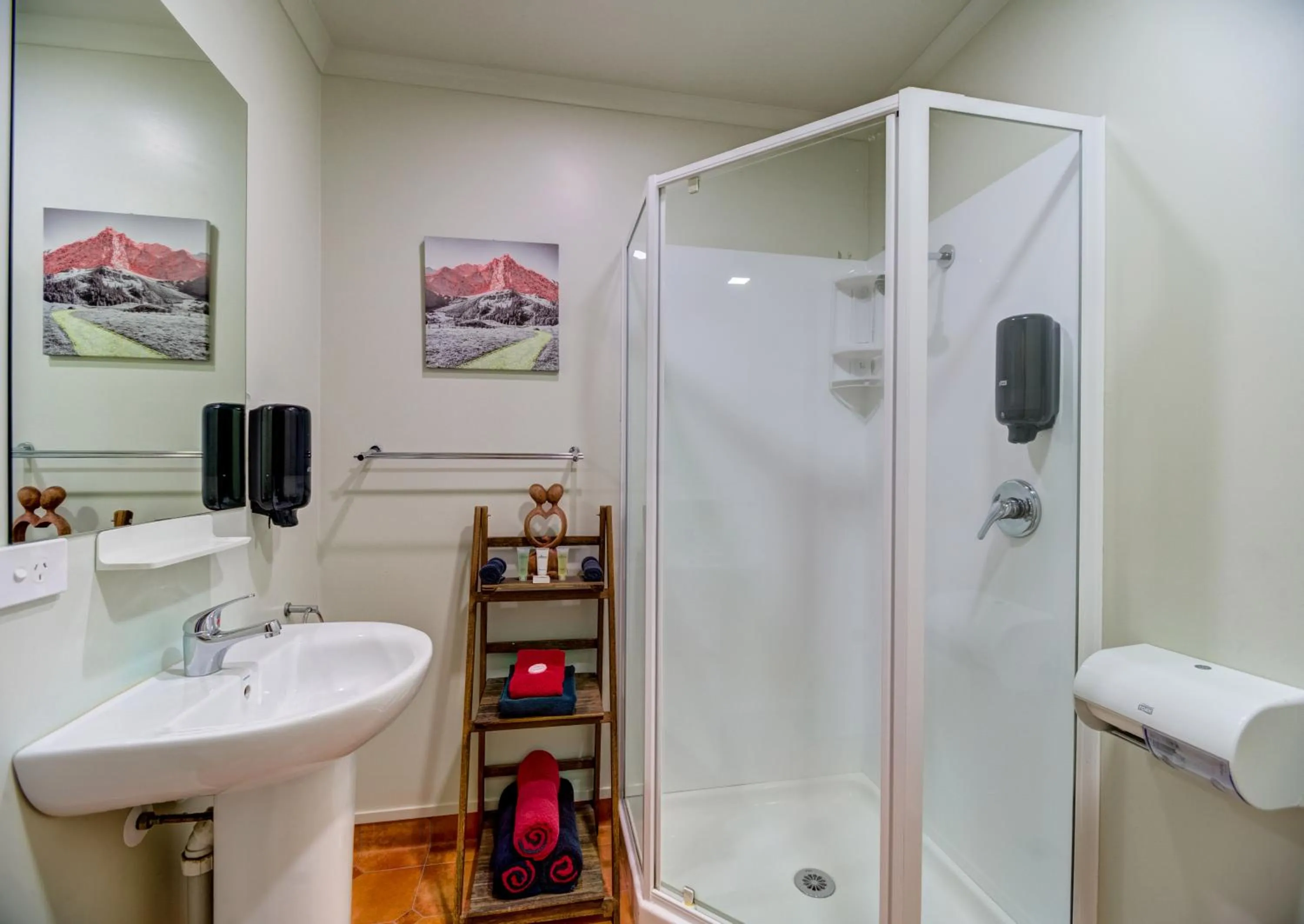 Shower in Silver Fern Lodge