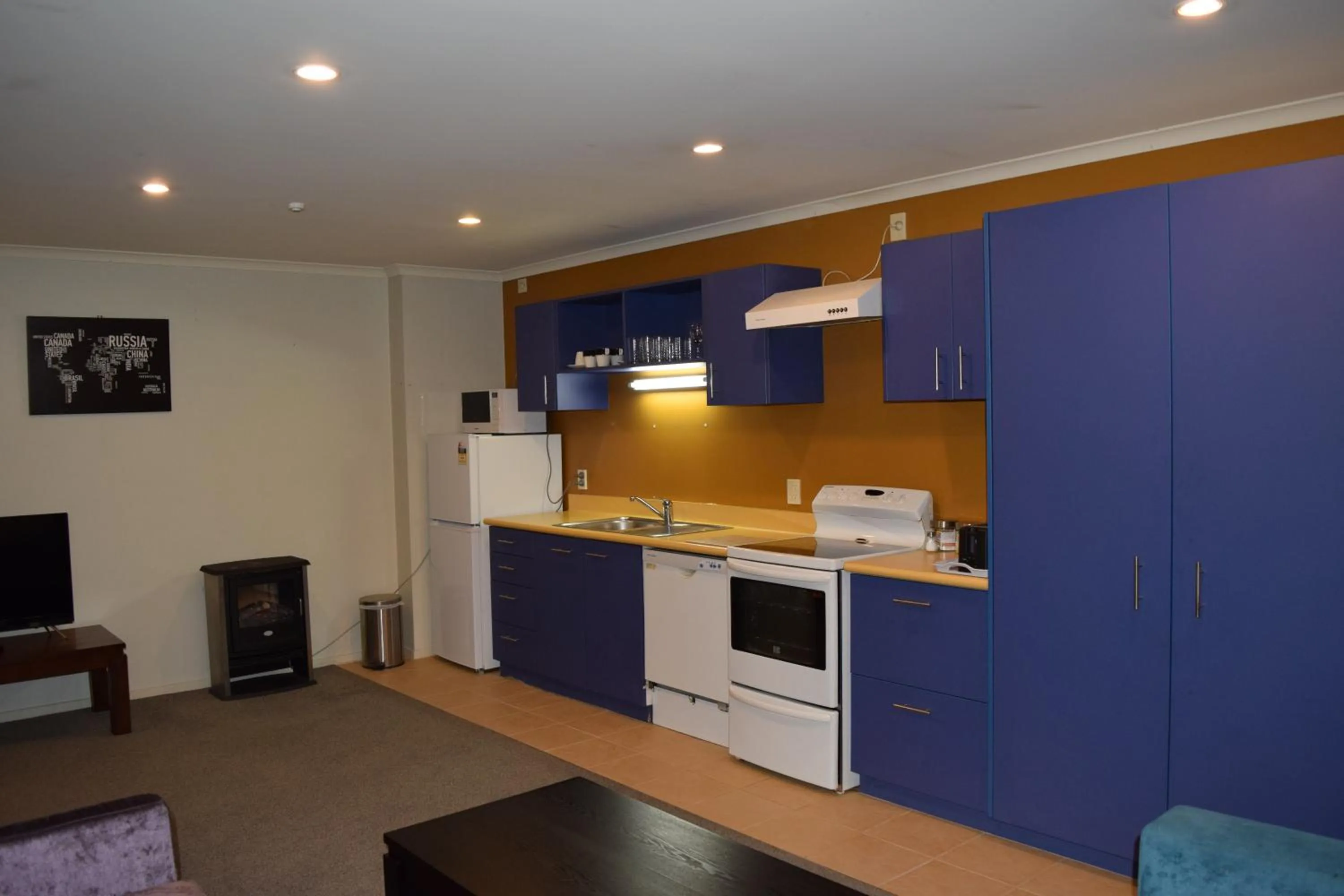 Kitchen or kitchenette in Silver Fern Lodge