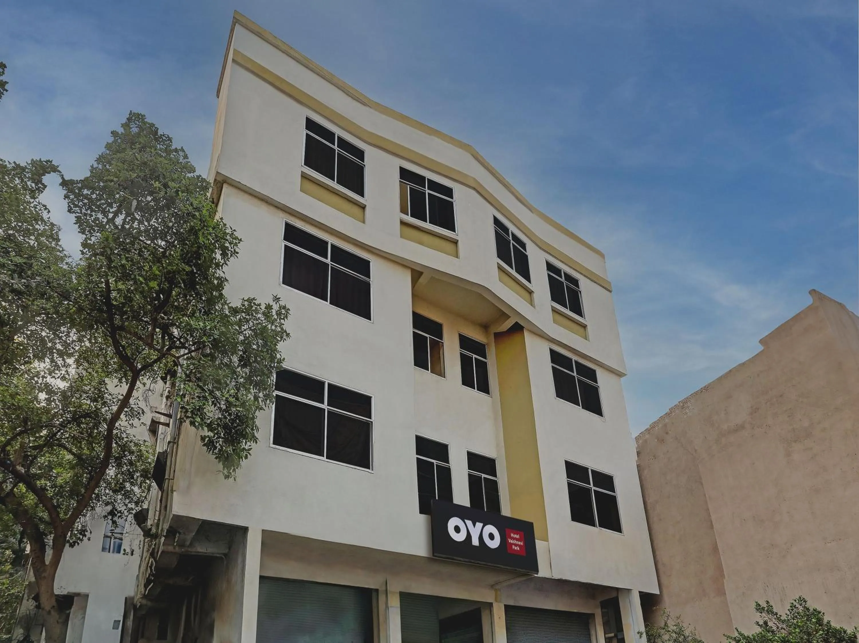 Facade/entrance in Hotel O Vaishnavi Park
