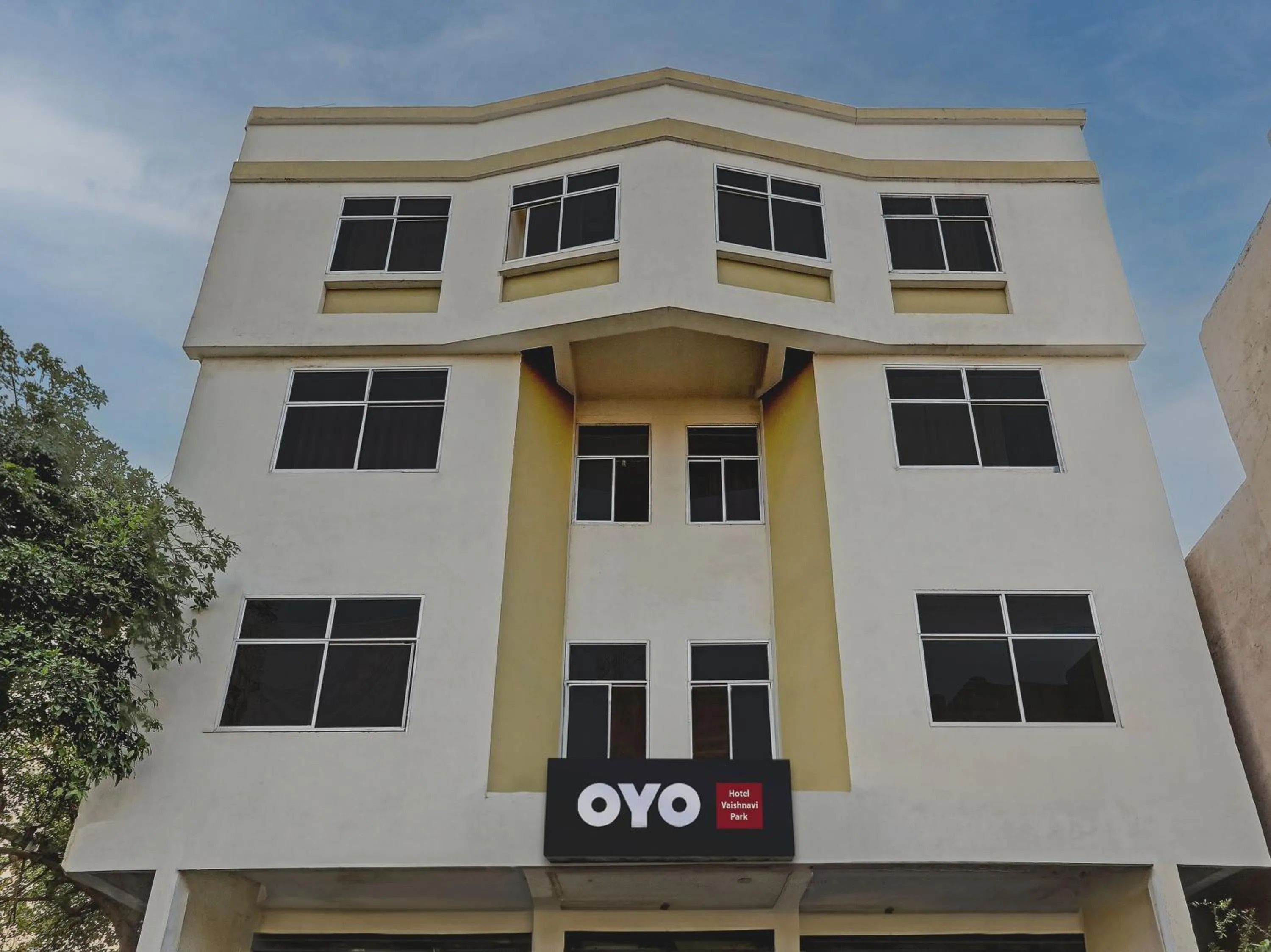 Facade/entrance in Hotel O Vaishnavi Park