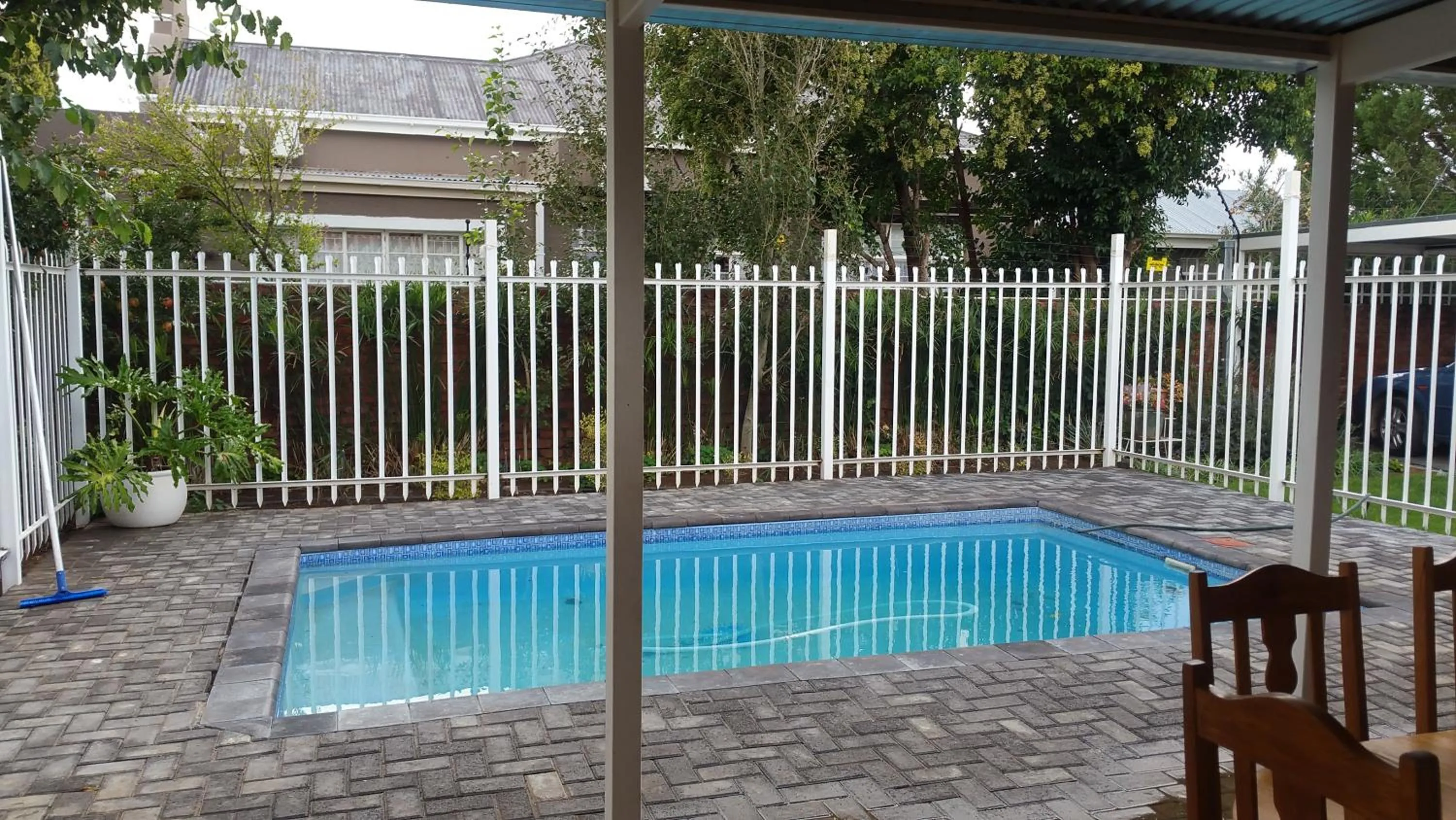 Swimming pool in Innexcellence B&B