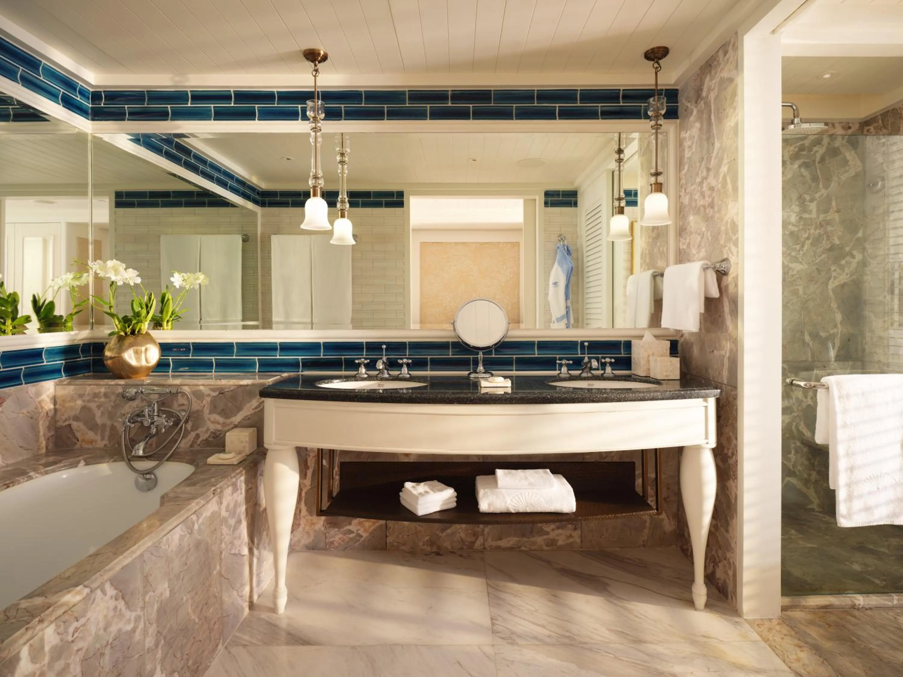 Bathroom in Mandarin Oriental, Bangkok