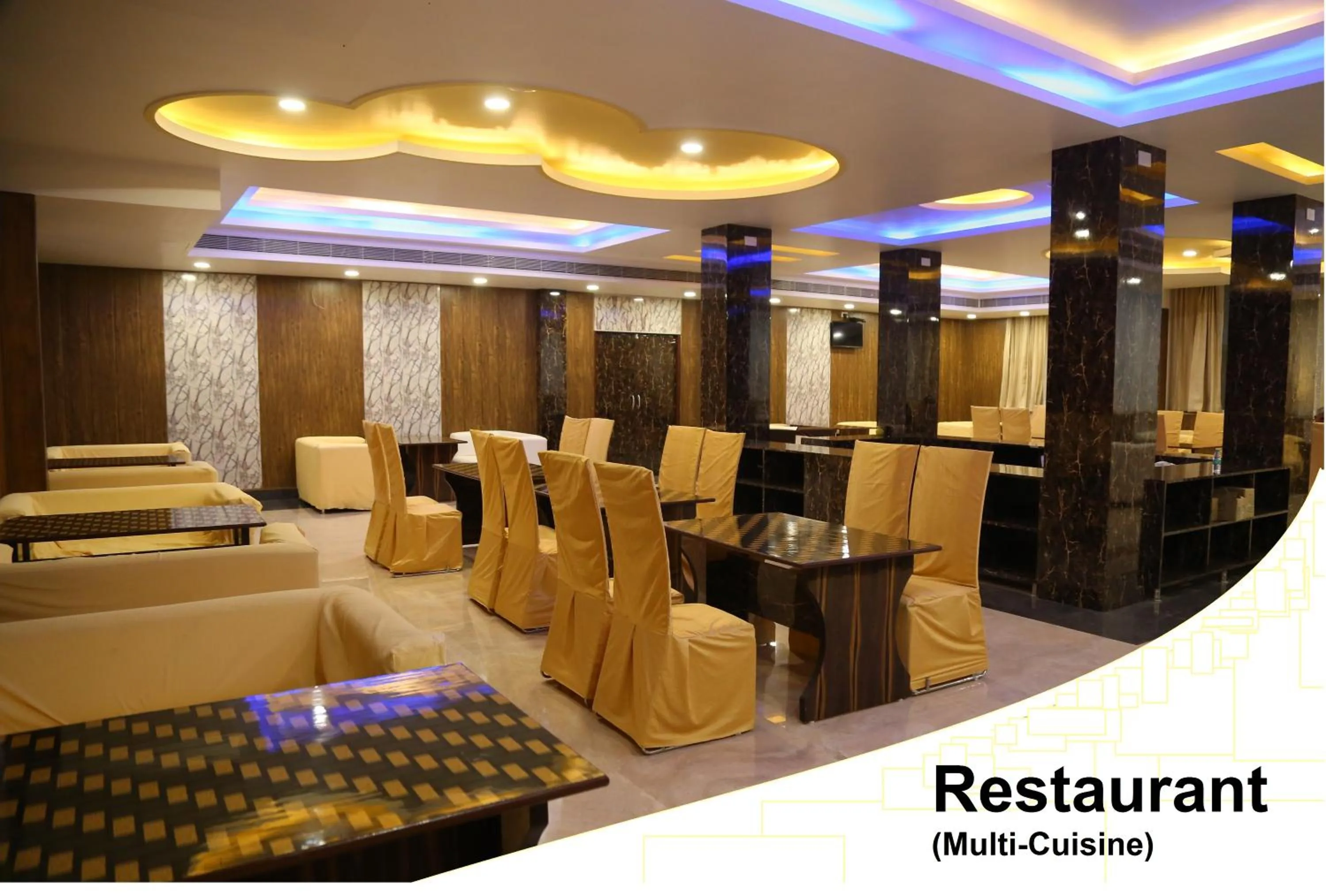 Restaurant/places to eat in The Ravindram Hotel