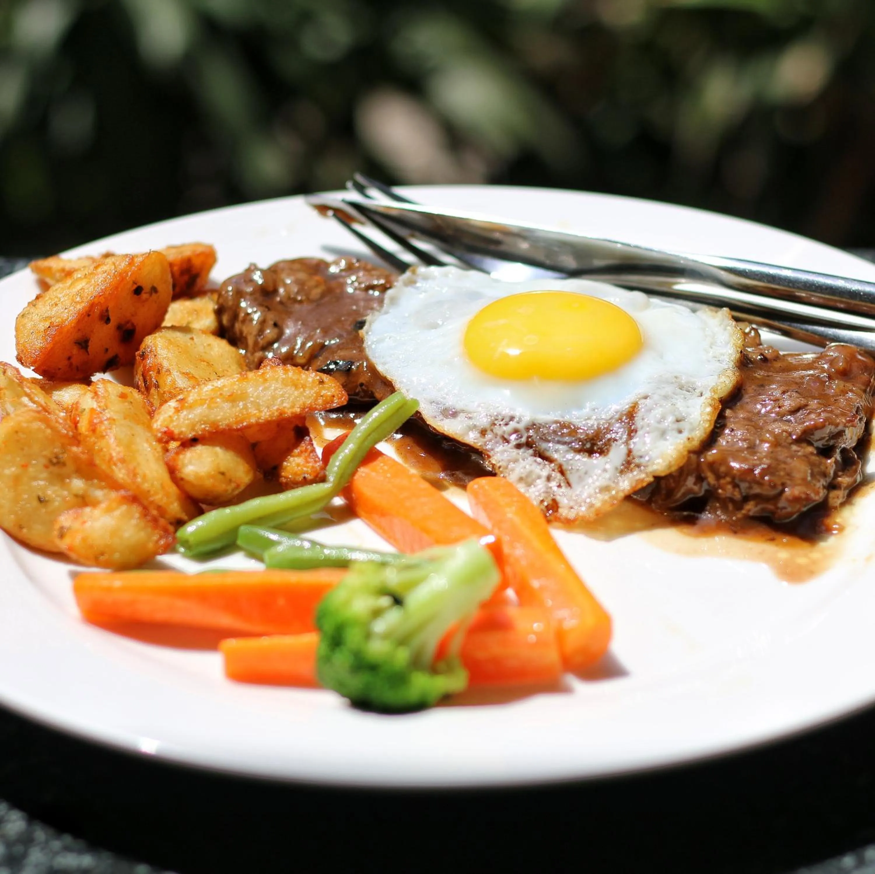 Restaurant/places to eat in Montego Bay Beach Village - Morjim