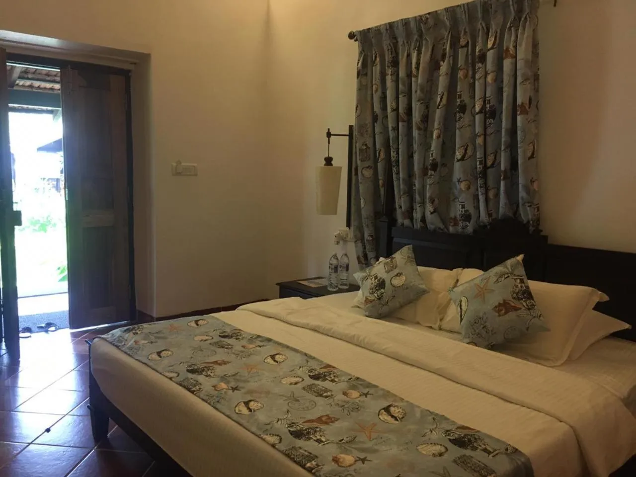 Photo of the whole room, Bed in Montego Bay Beach Village - Morjim