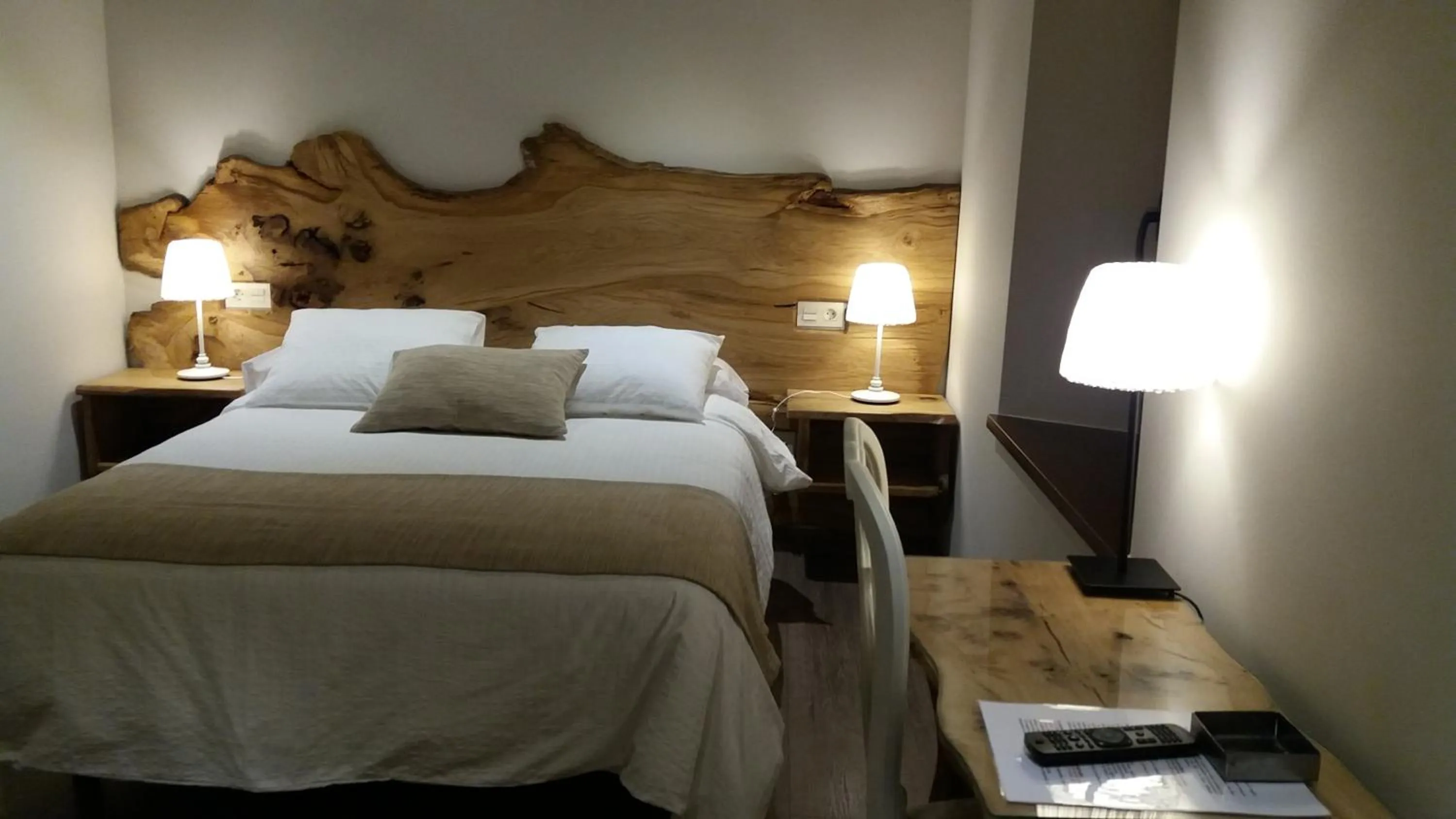 Decorative detail, Bed in Hotel Rural El Yunque