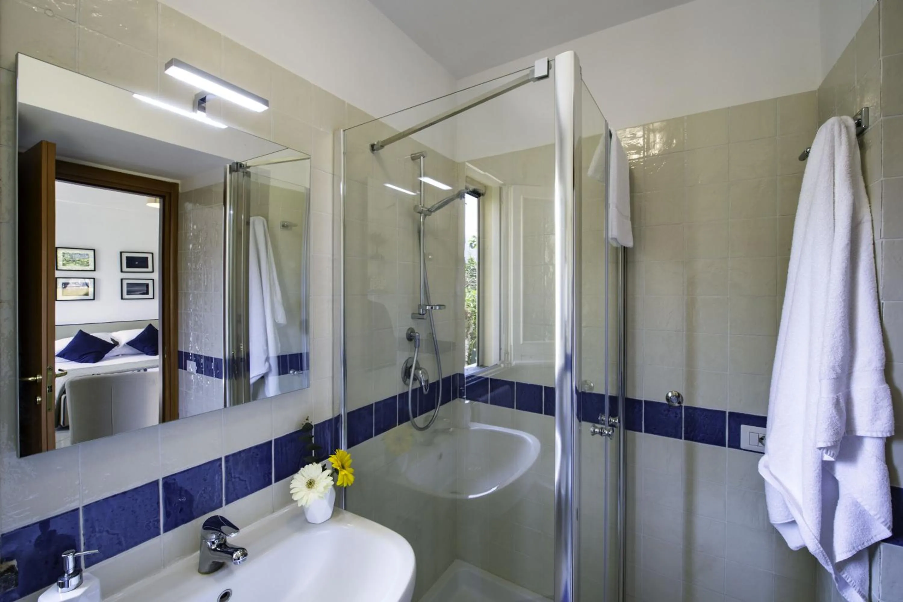 Shower in Casa Assunta B&B