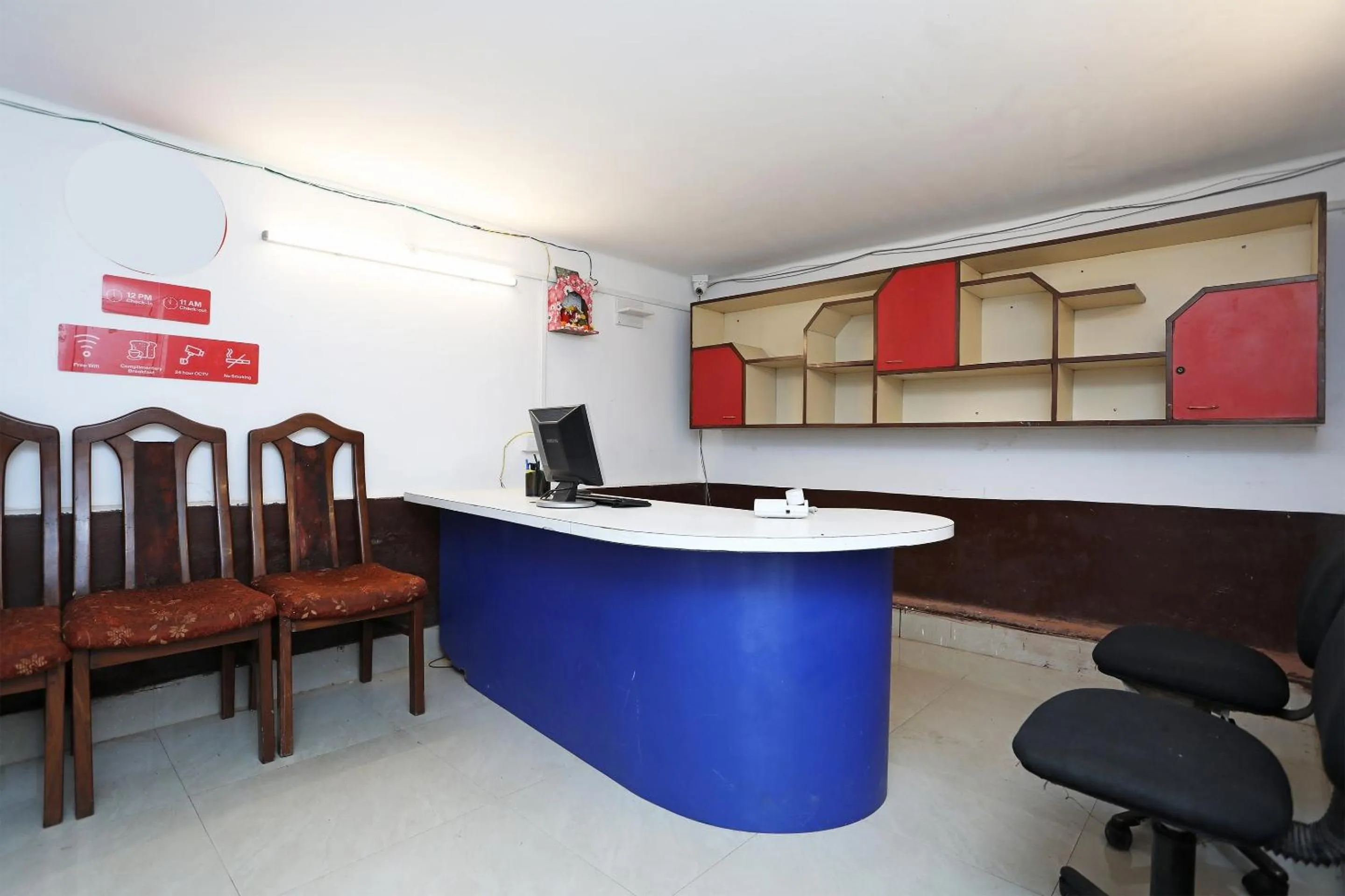 Lobby or reception in Hotel O Jalan Lake View Near Mani Square