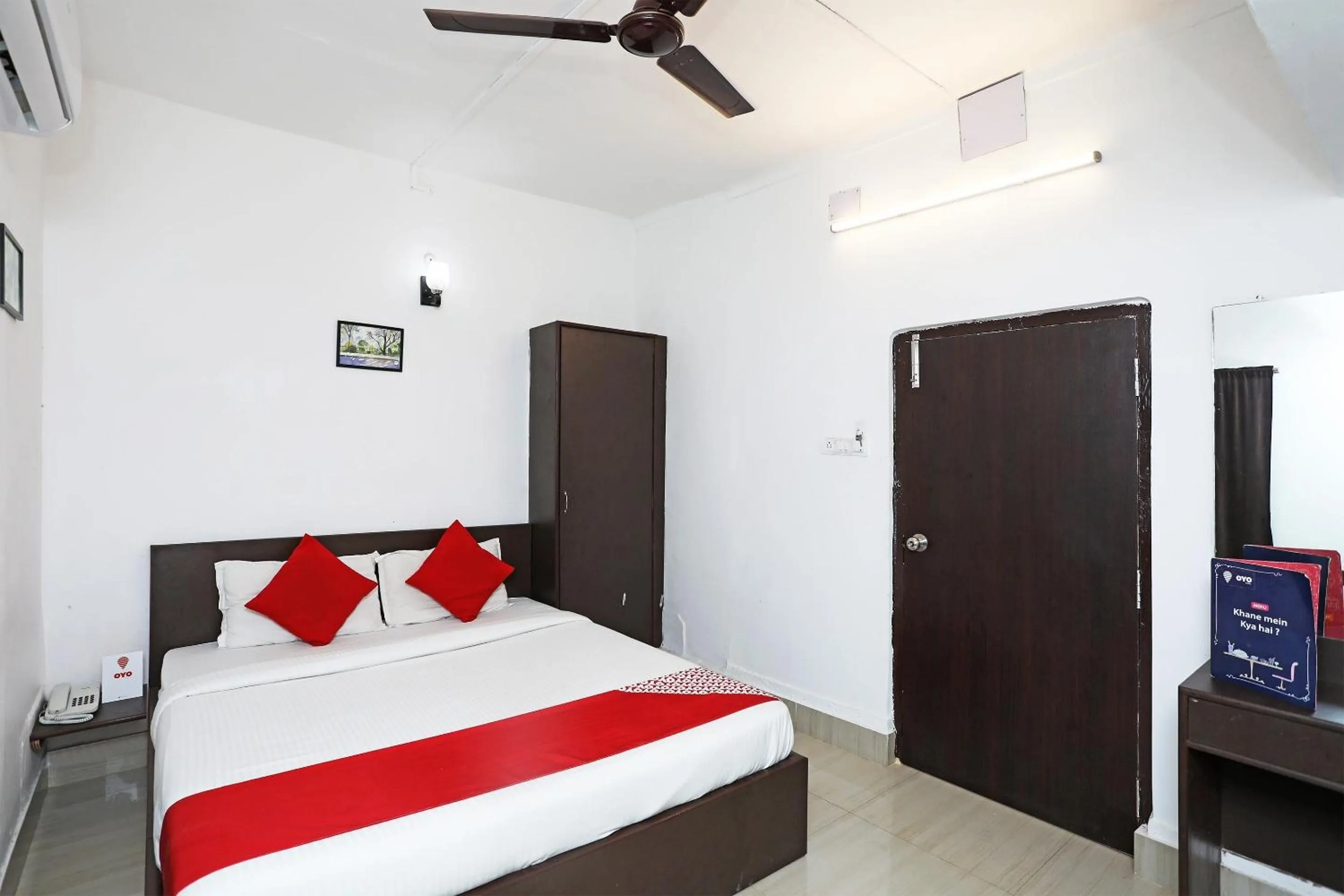 Bedroom, Bed in Hotel O Jalan Lake View Near Mani Square