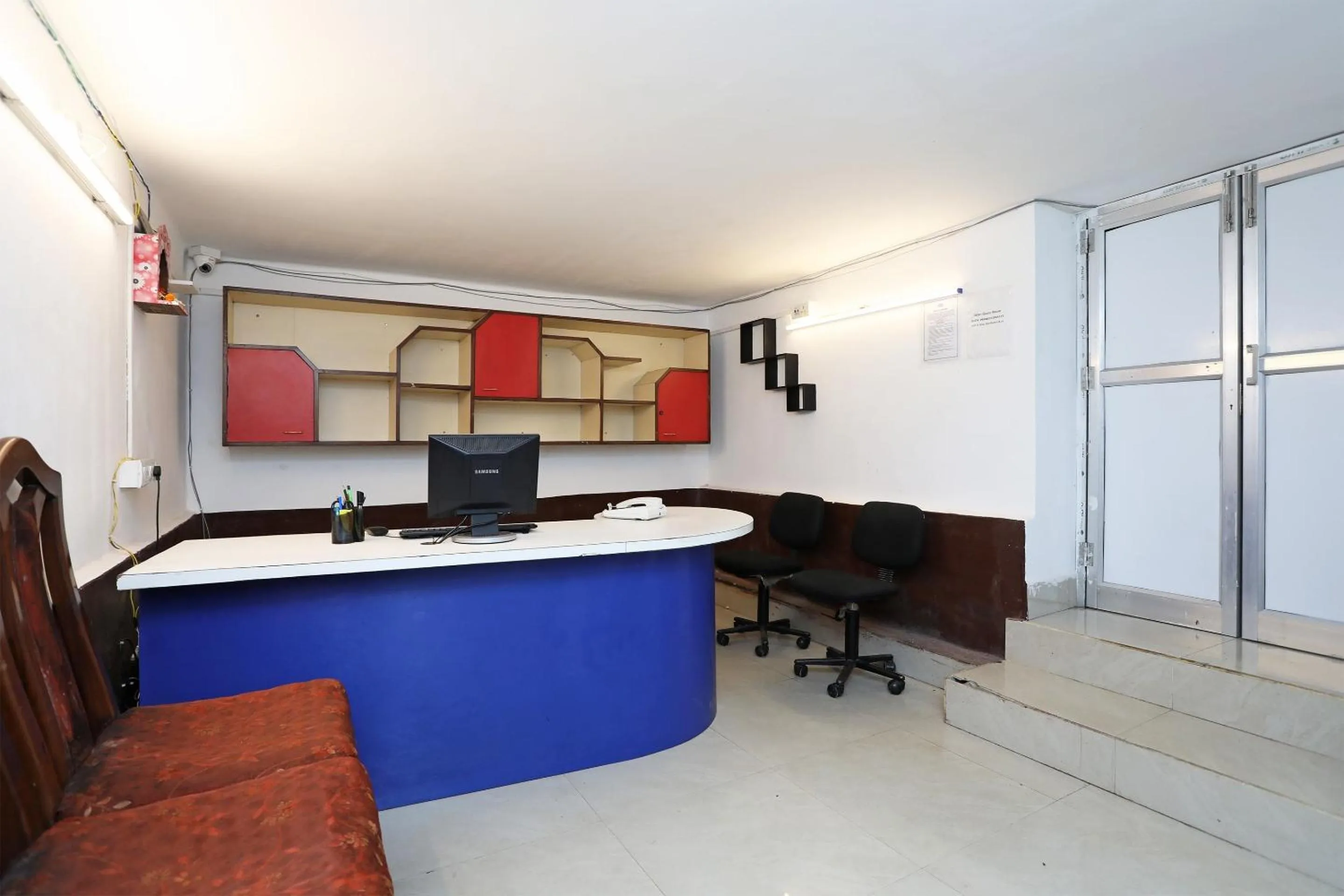 Lobby or reception in Hotel O Jalan Lake View Near Mani Square