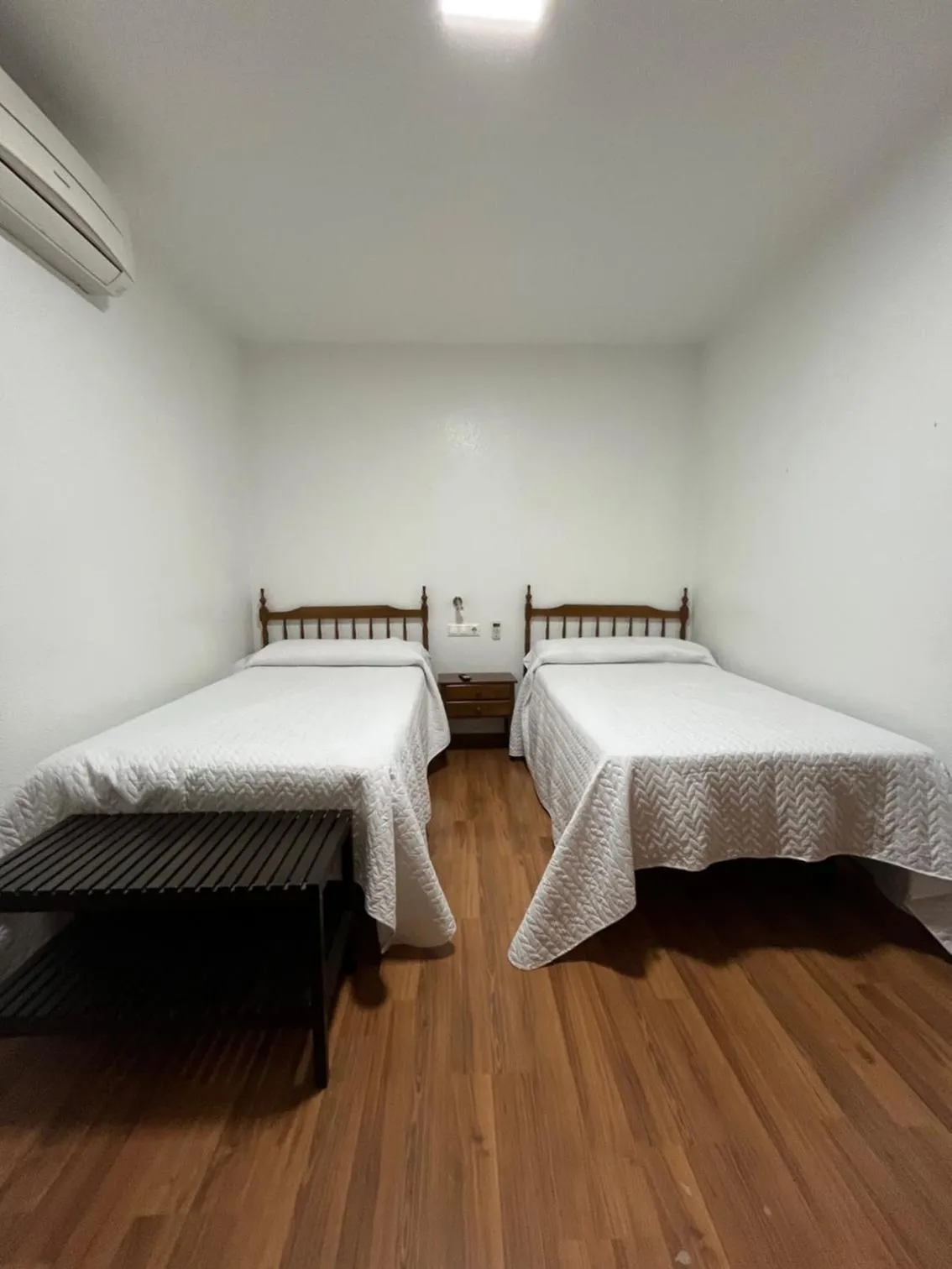 Bed in Hotel Mesón del Moro