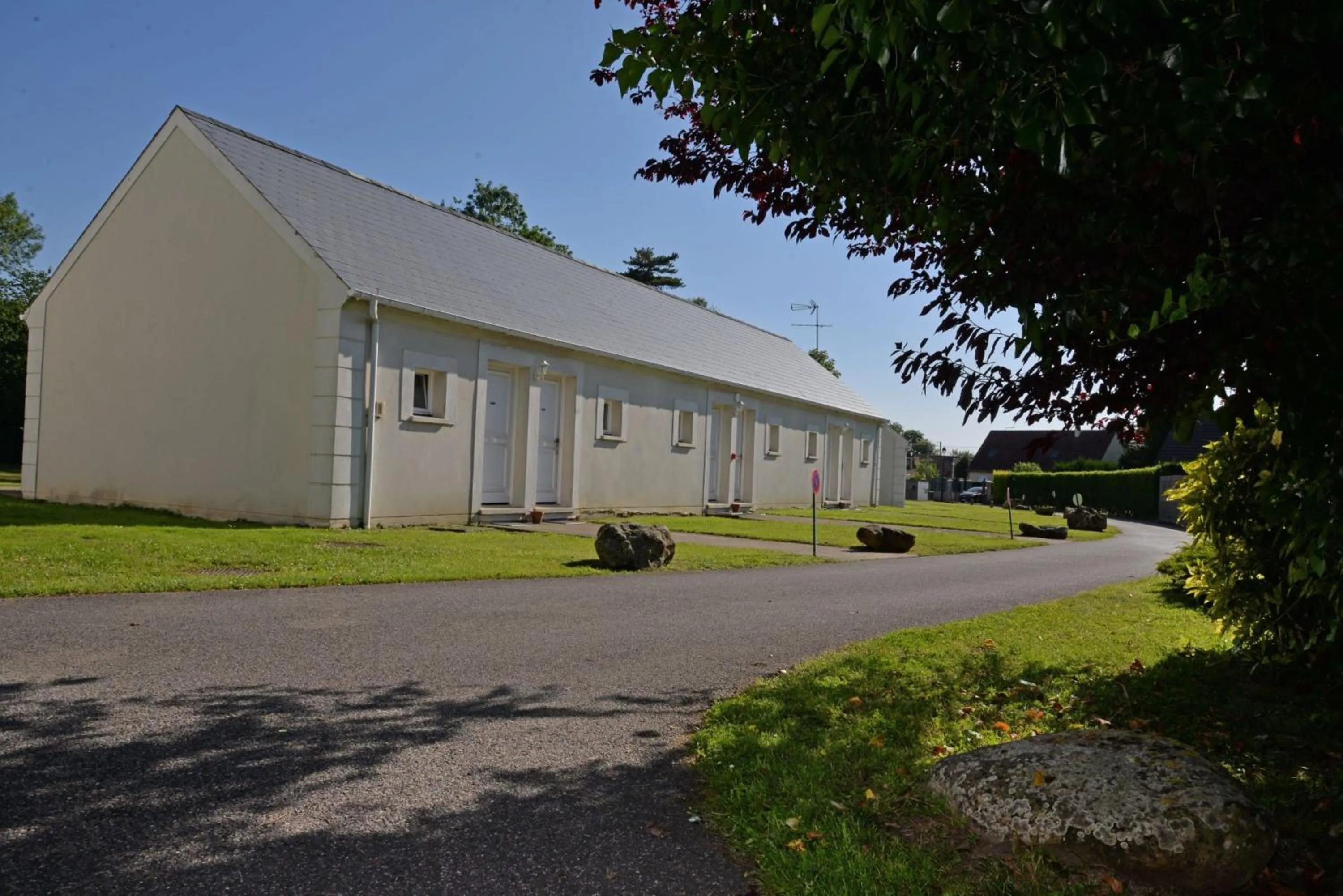 Logis - Hostellerie Le Chatel Nangis