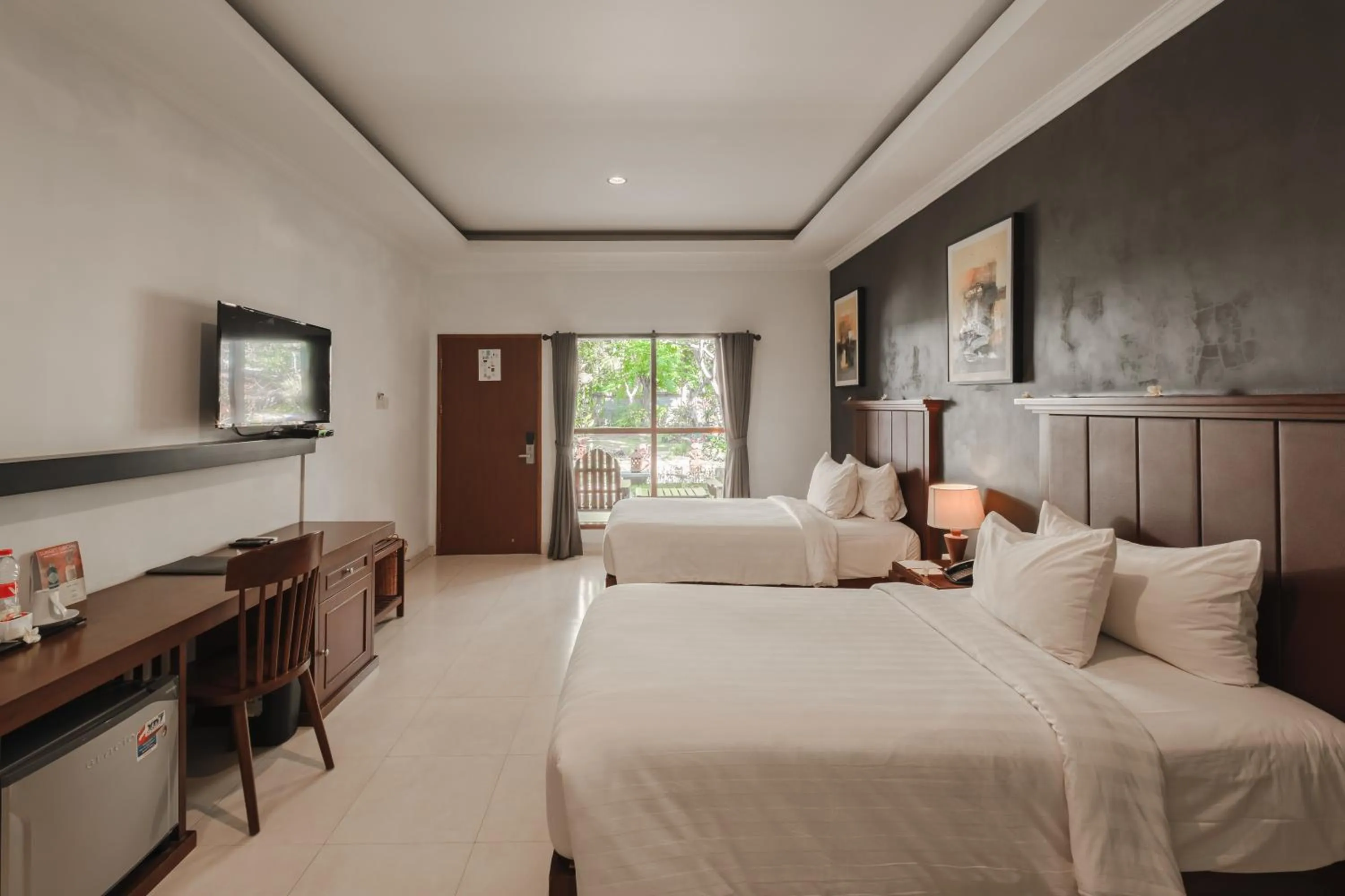 Bed in Brits Resort Lovina