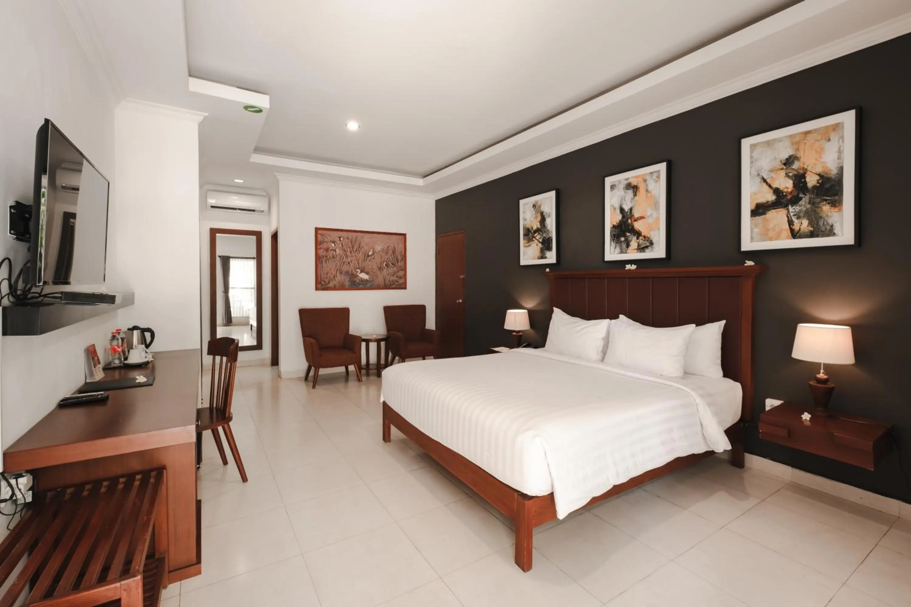 Bed in Brits Resort Lovina