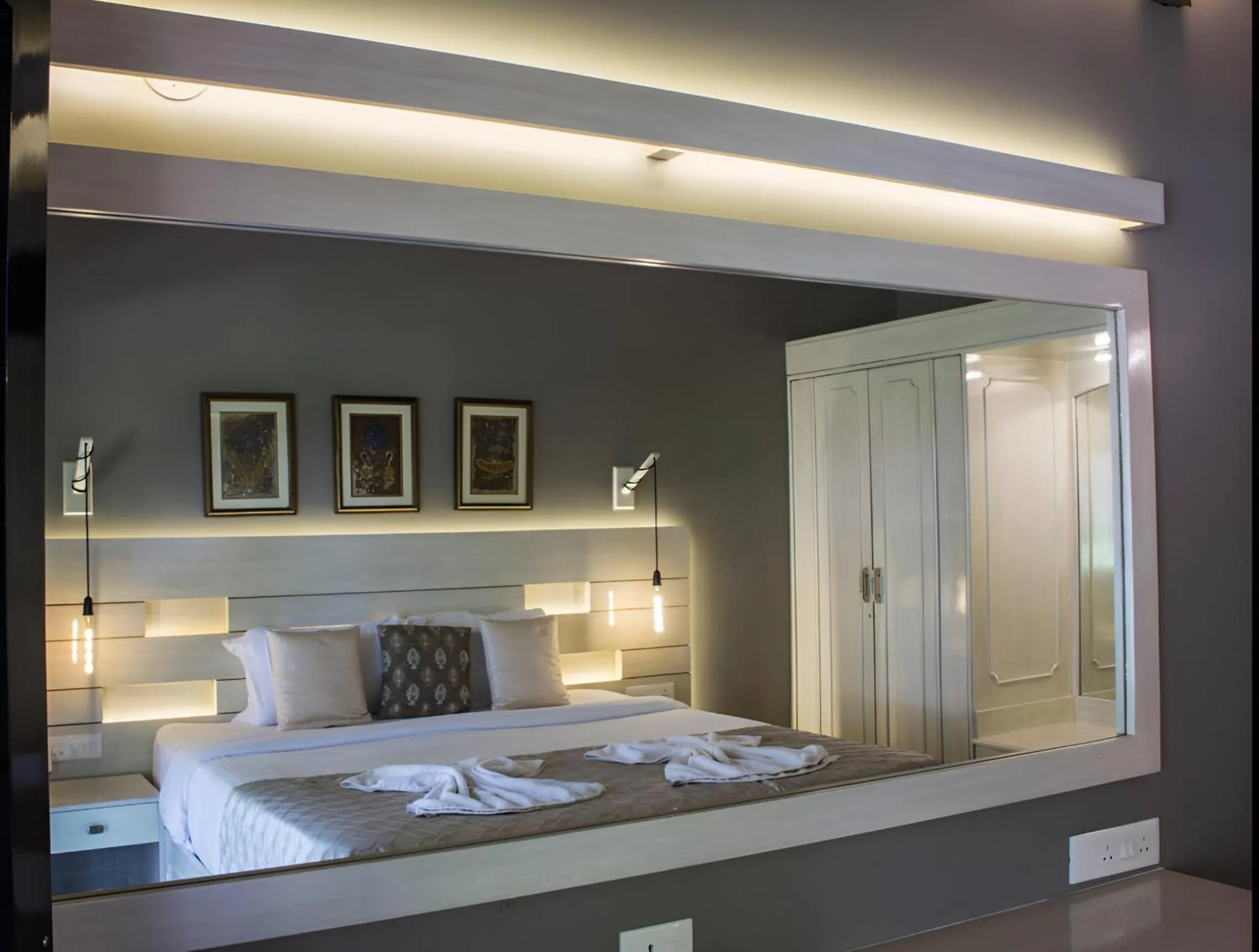 Bed in Shikara Beach Resort