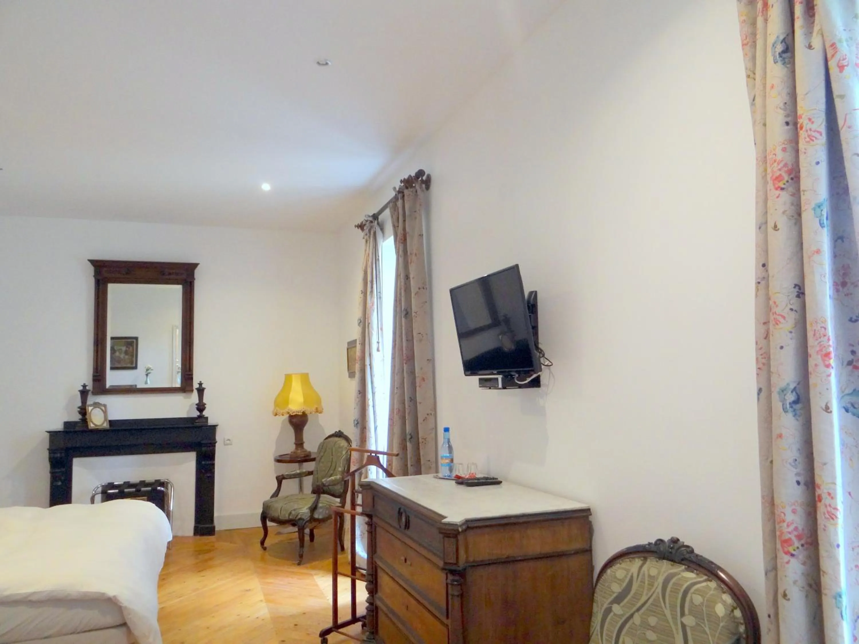 Photo of the whole room in La Grande Maison