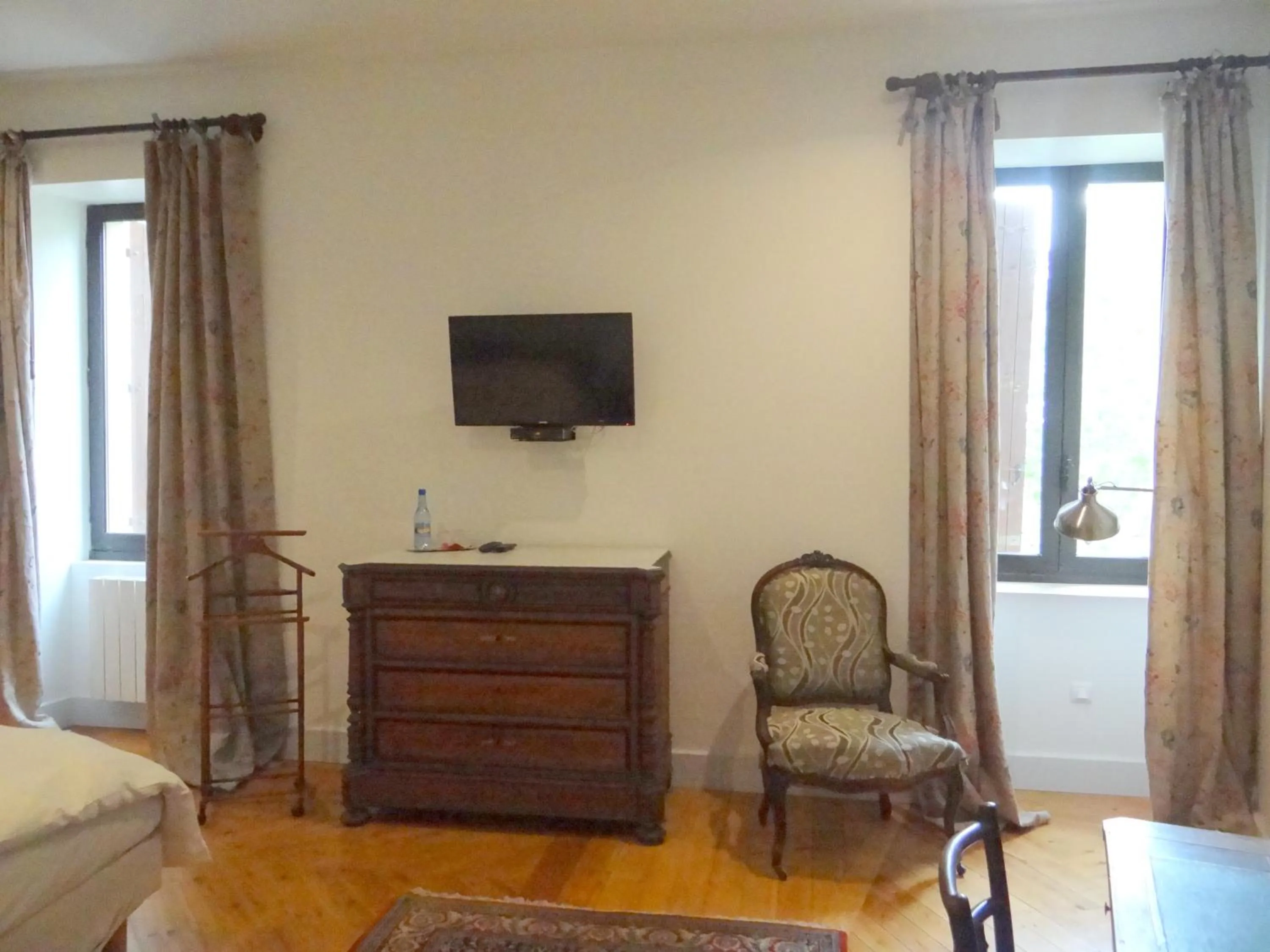 Photo of the whole room in La Grande Maison