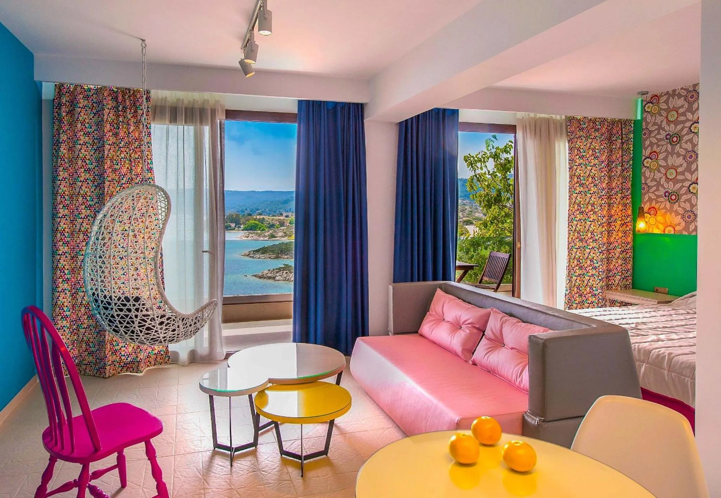 Photo of the whole room in Thalassokipos