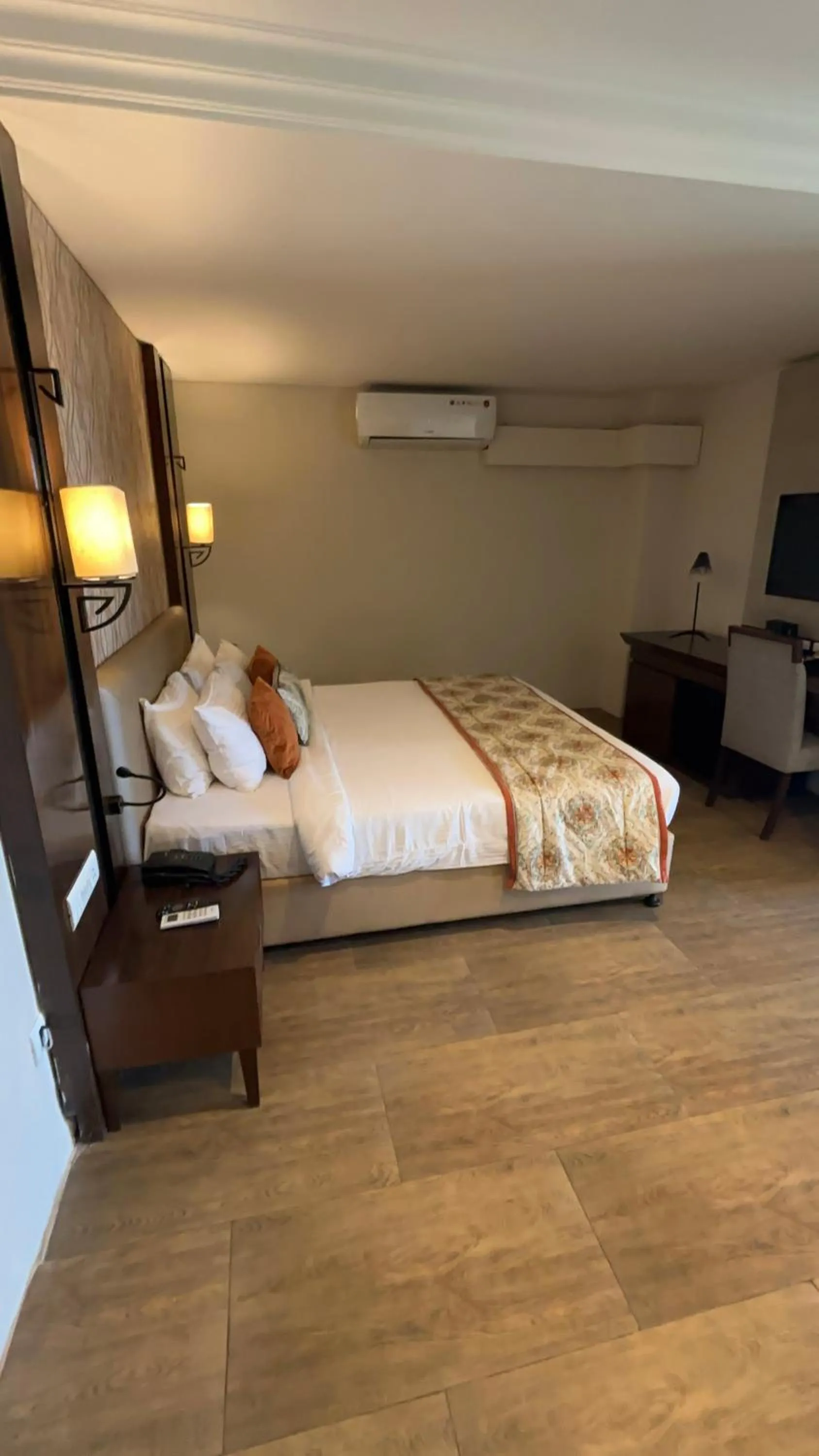 Bedroom, Bed in Regenta Resort & Spa Mashobra